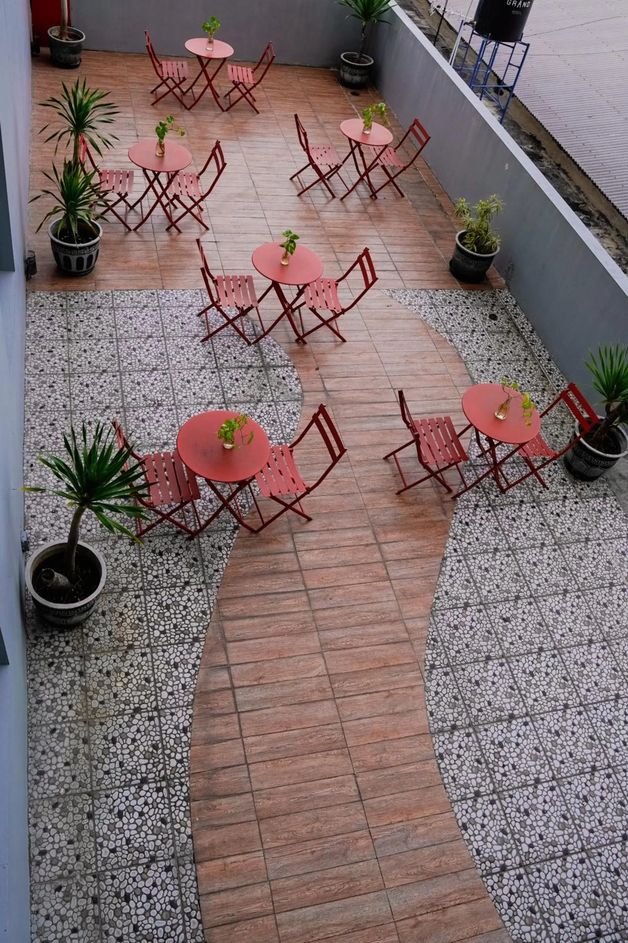 Brothers Inn Solo Baru