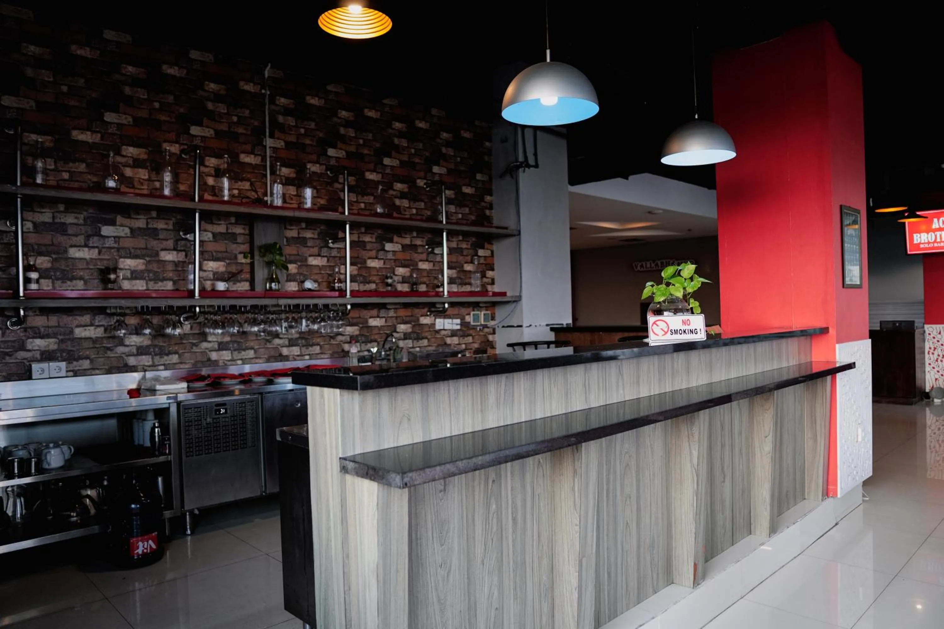 Brothers Inn Solo Baru