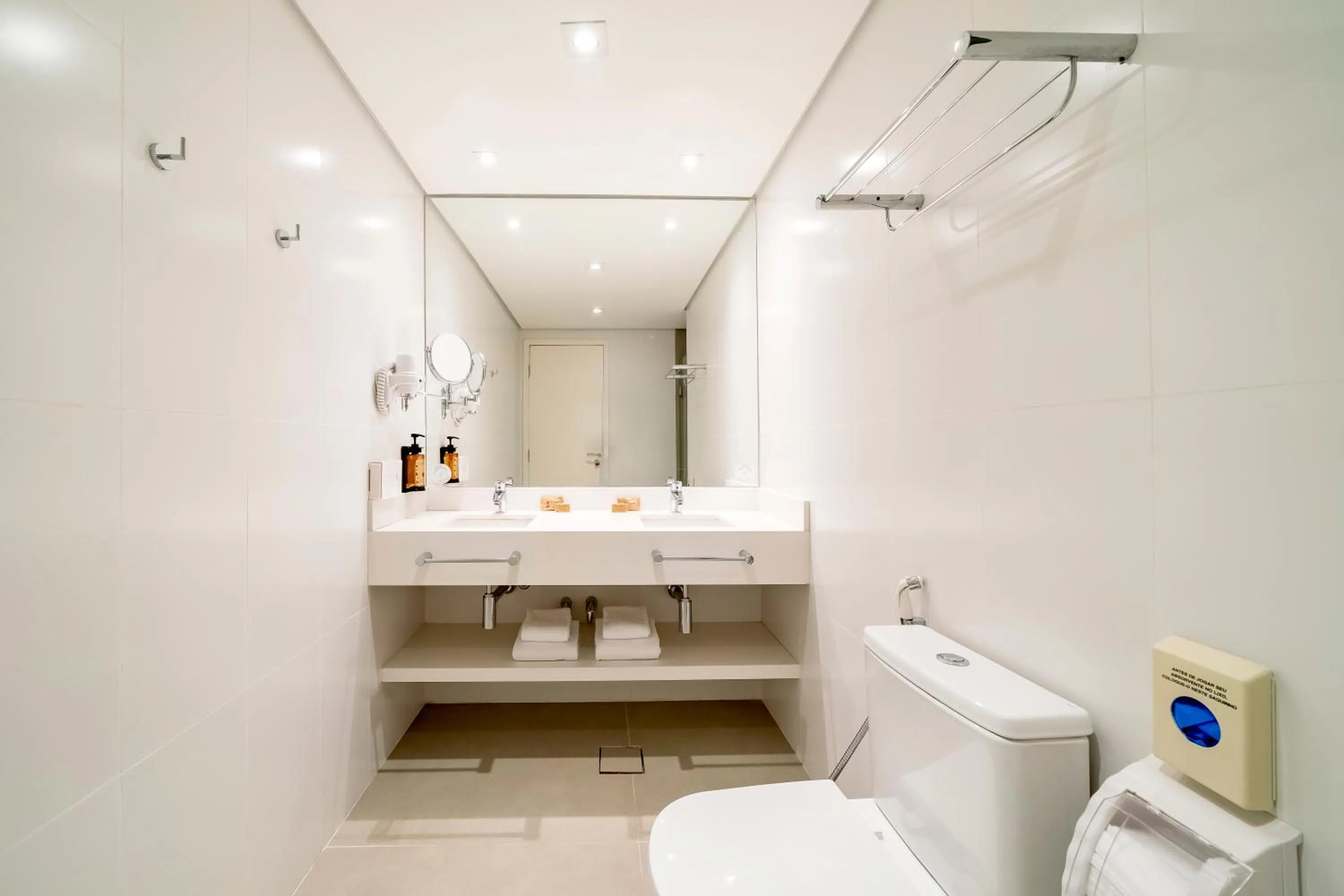 Toilet in Mercure Sao Paulo Alamedas