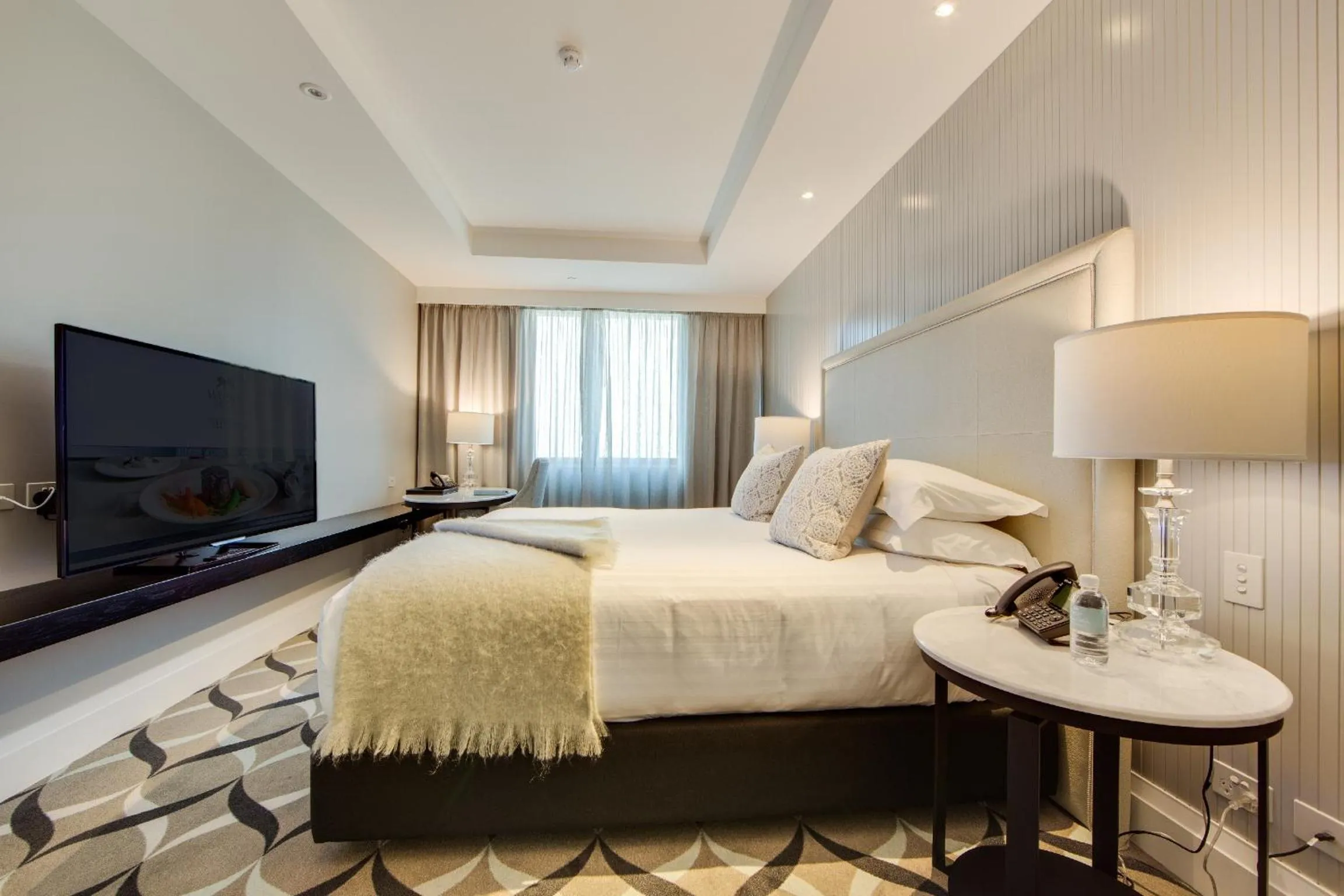 Bedroom, Bed in Mayfair Hotel