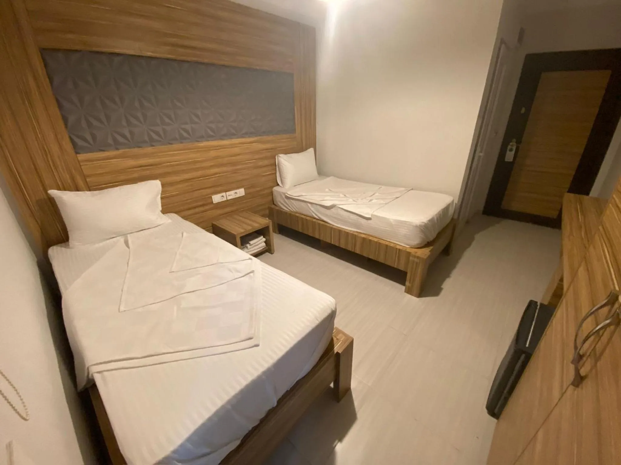 Living room, Bed in Royal Ezel Hotel