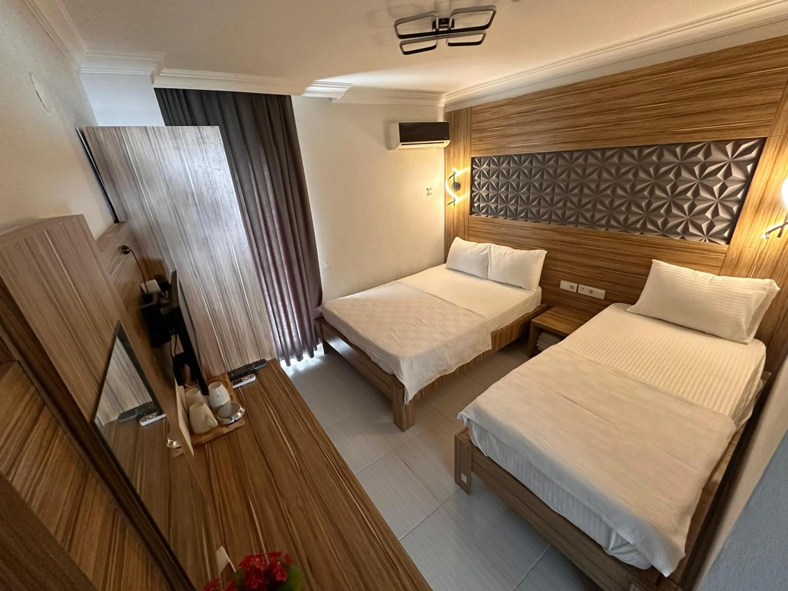 Photo of the whole room, Bed in Royal Ezel Hotel