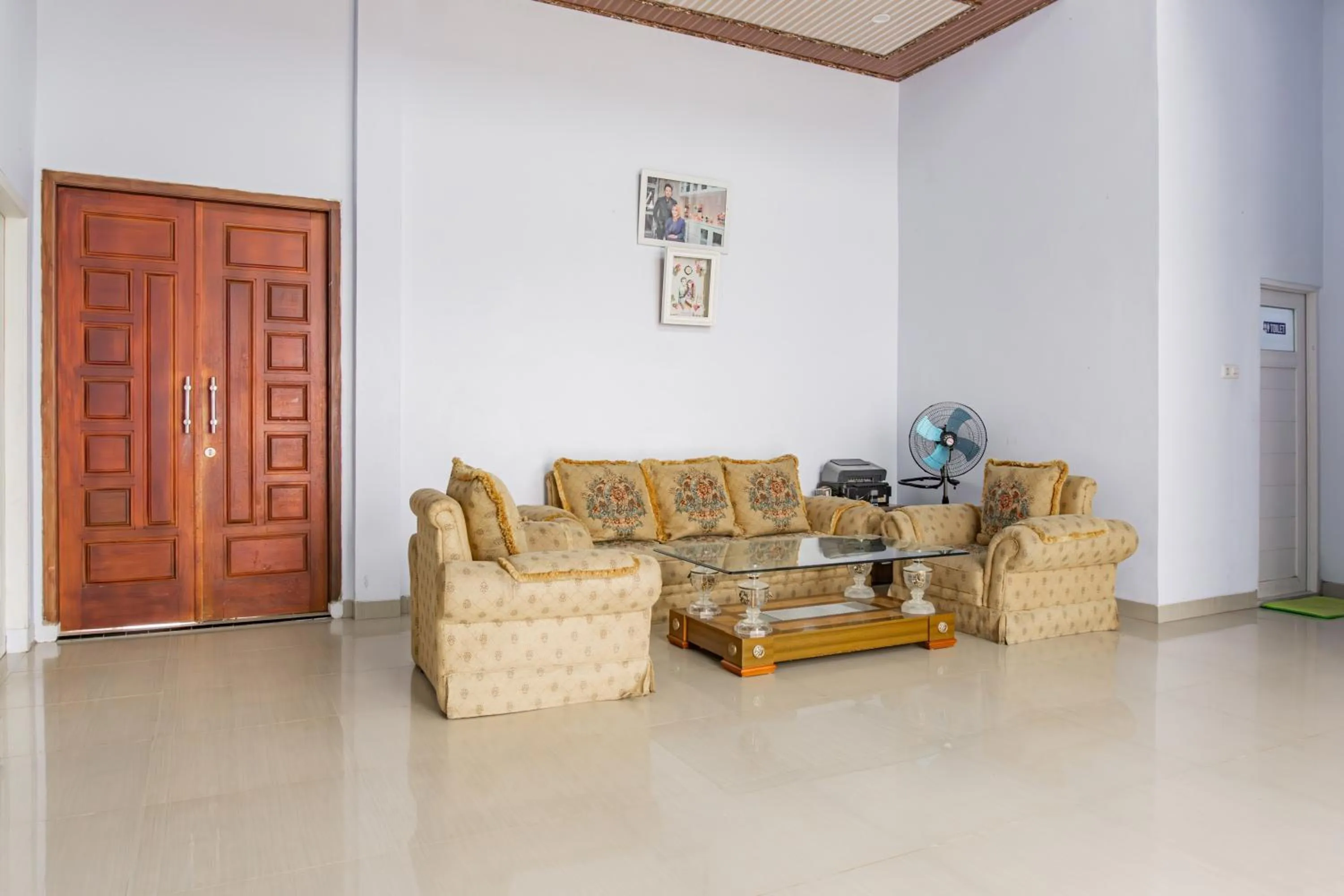 Lobby or reception in OYO 93812 Tebing Vieatnam