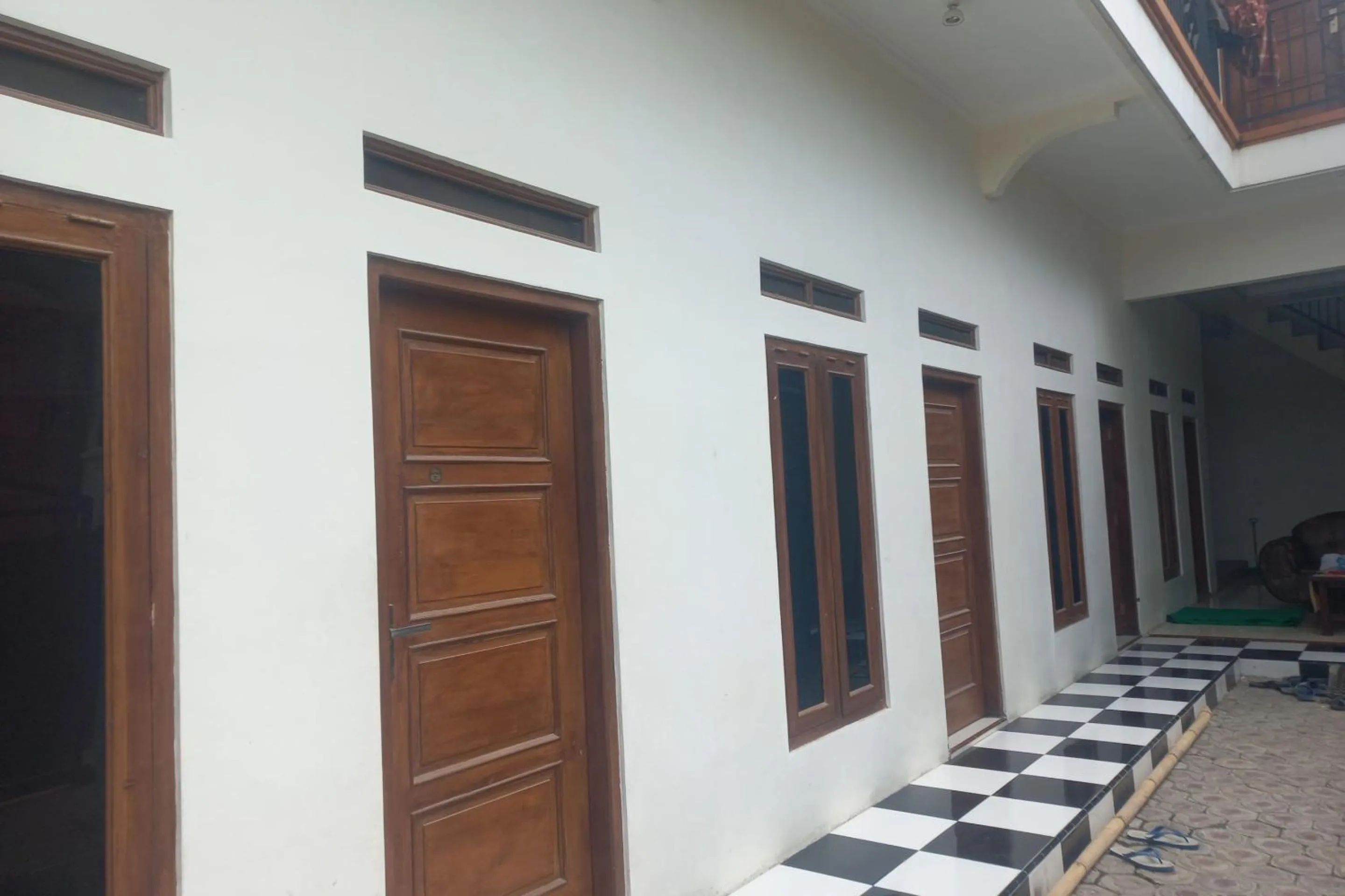 Lobby or reception in Hotel O Chimi Rumah Kost