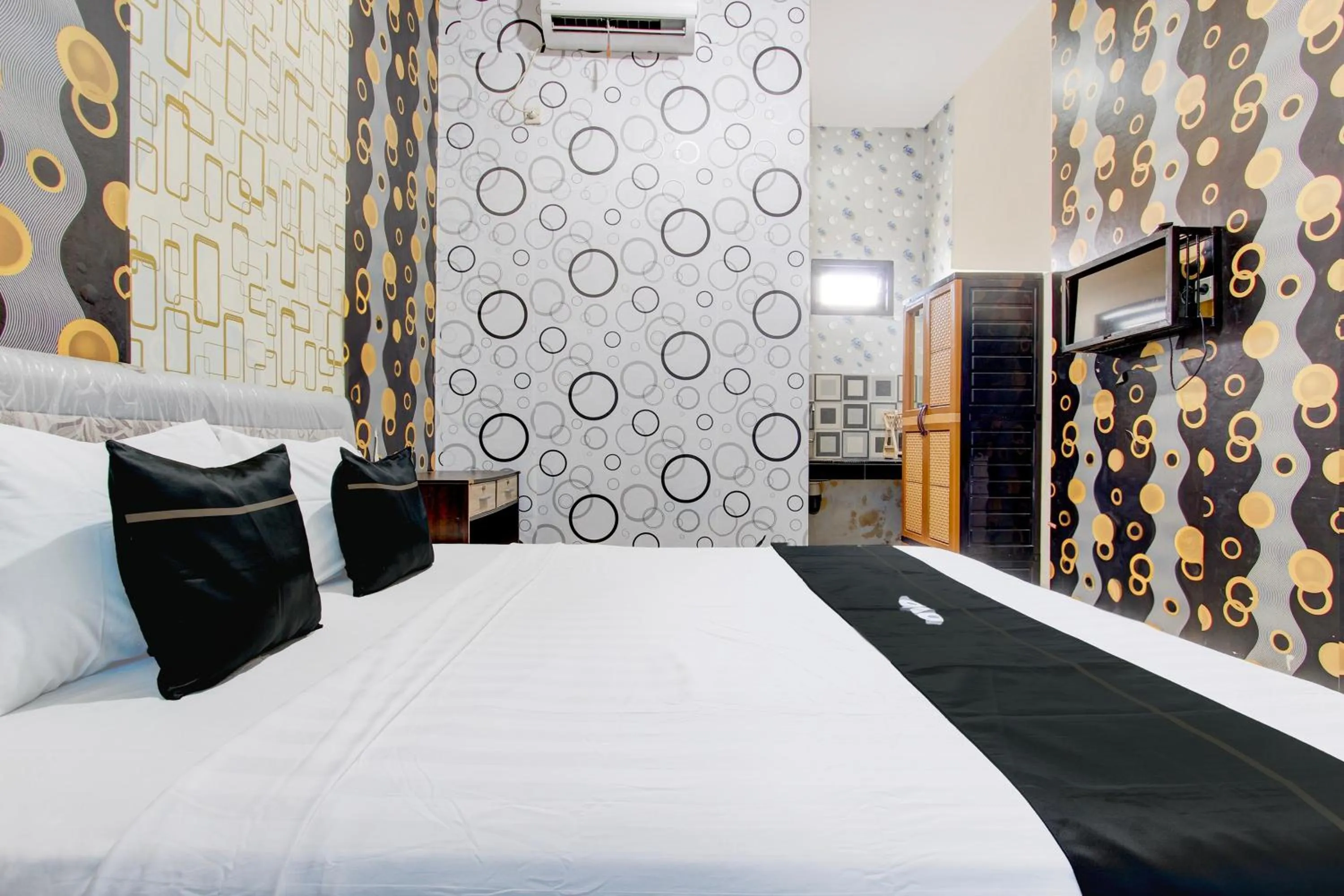 Bedroom in Capital O 93829 Alika Homestay Syariah