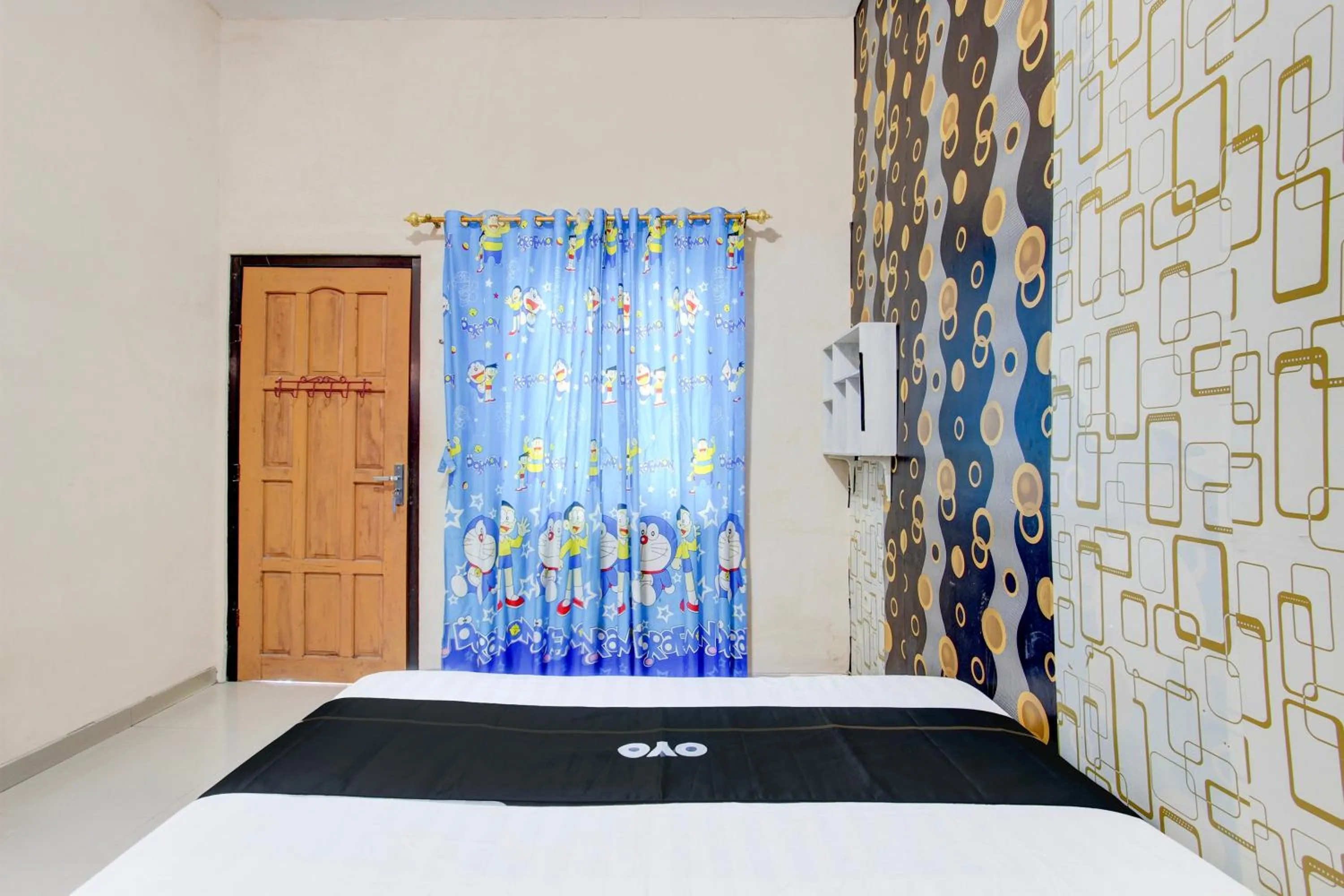 Bedroom in Capital O 93829 Alika Homestay Syariah