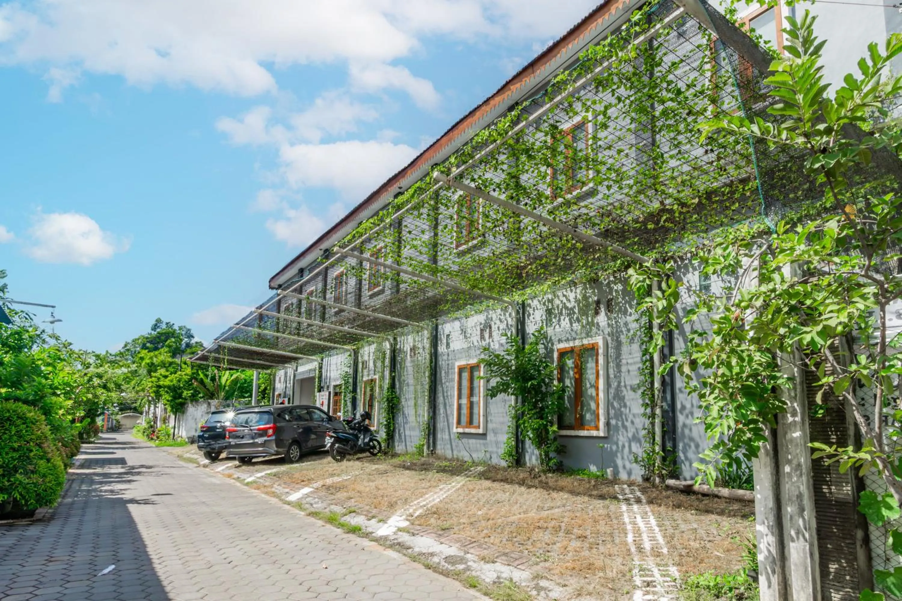 Facade/entrance in Hotel O Ipeda Family Residence