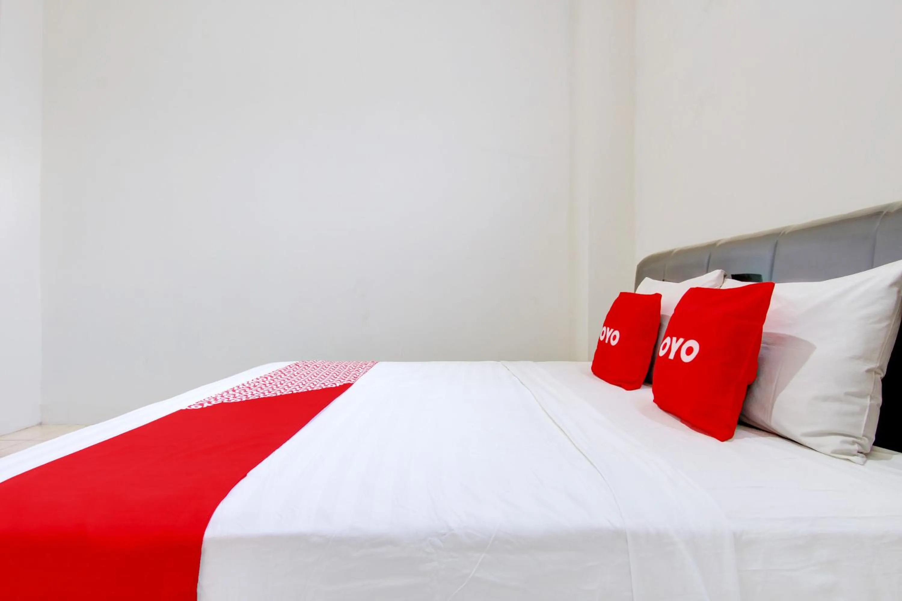 Bedroom, Bed in Hotel O Delia Inn Syariah