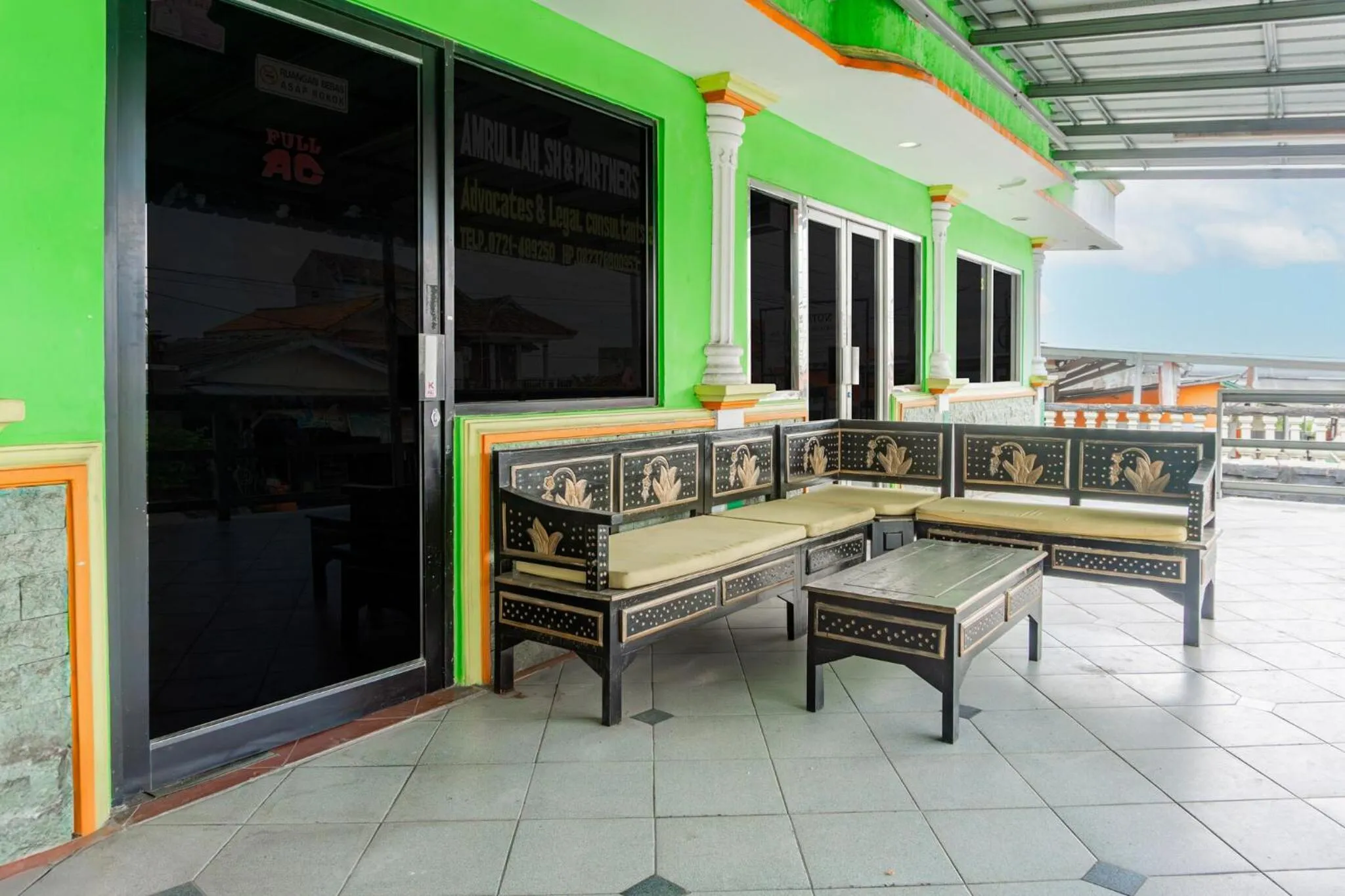 Lobby or reception in Hotel O Guest House Amanda Syariah