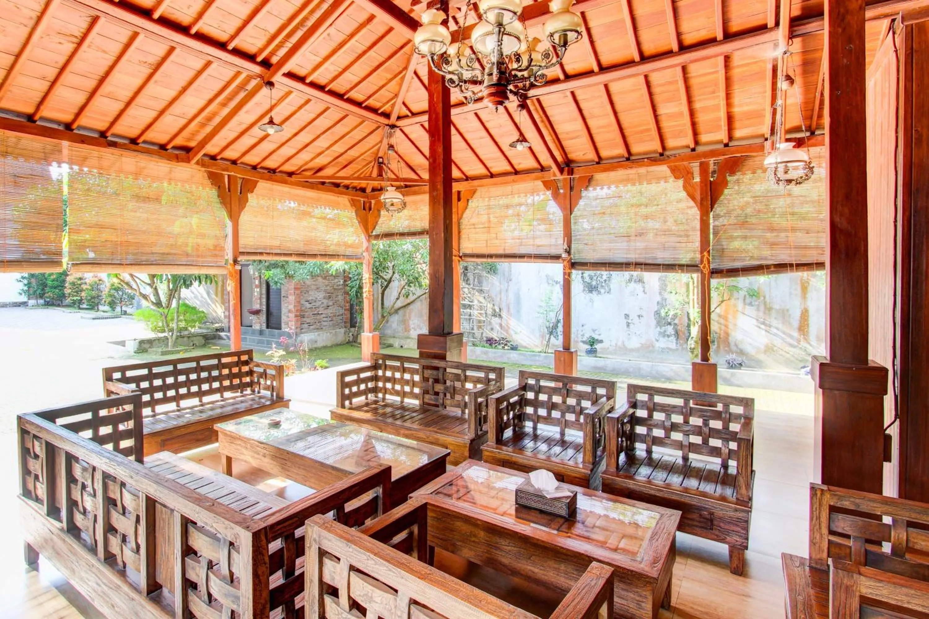 Lobby or reception in Capital O 93842 Jowo Segoro ResortNearPantai Sepanjang