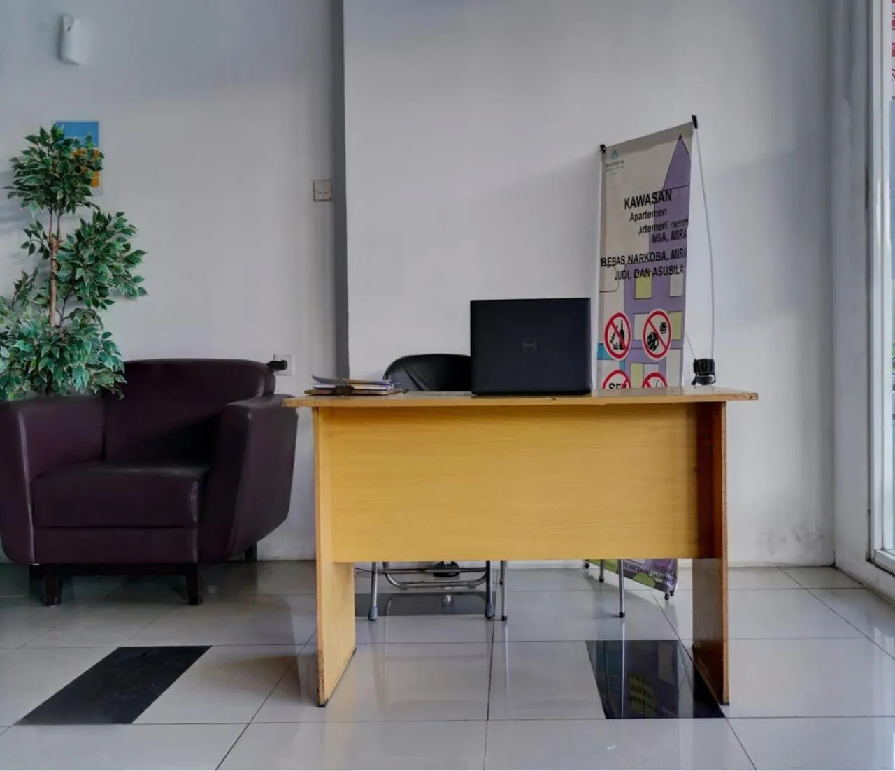 Lobby or reception in OYO Life 93855 Apartement The Jarrdin By Apt Property