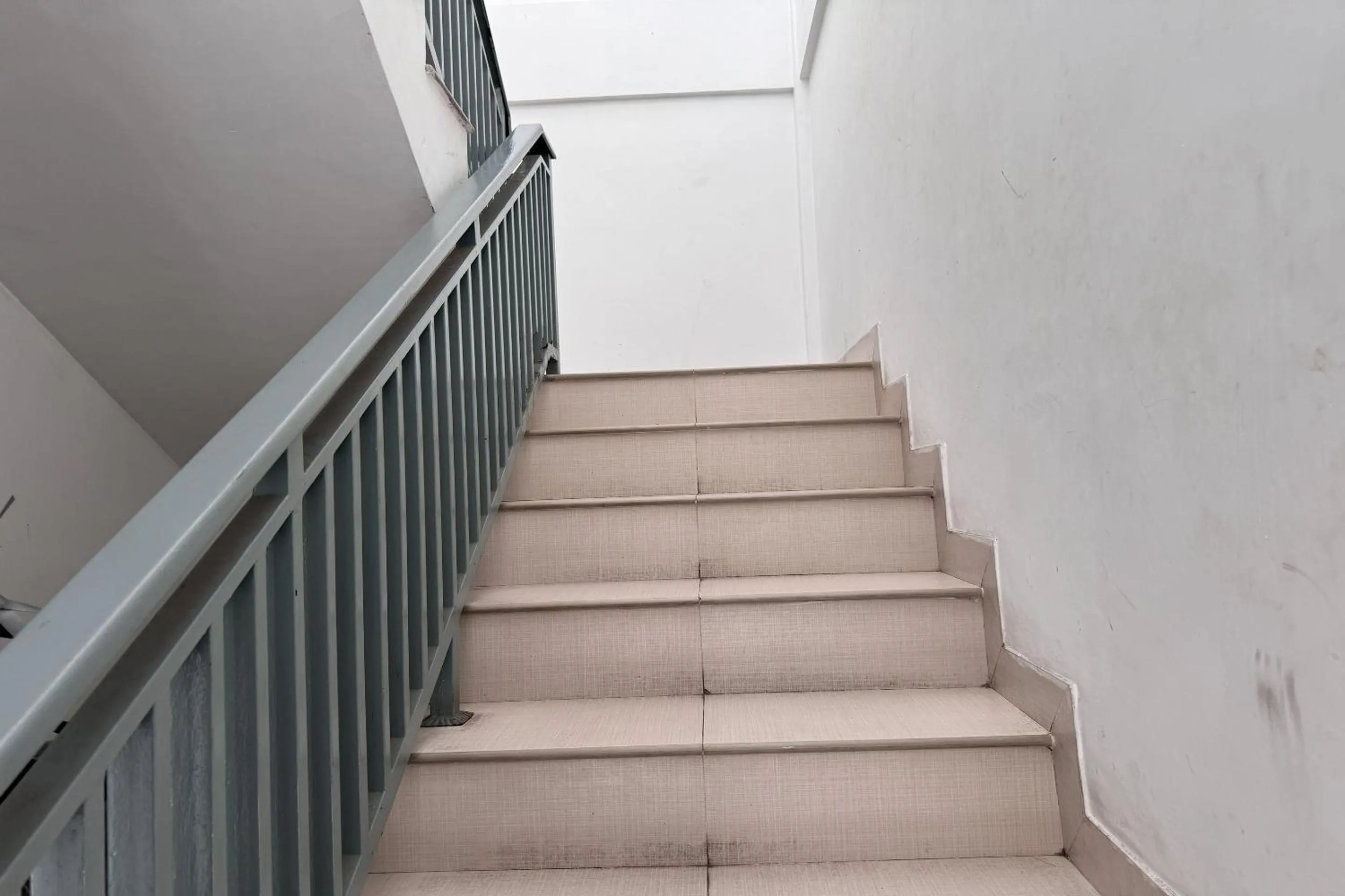 Lobby or reception in Hotel O Kost Reski 2 Near Tugu Perbatasan Takalar - Gowa