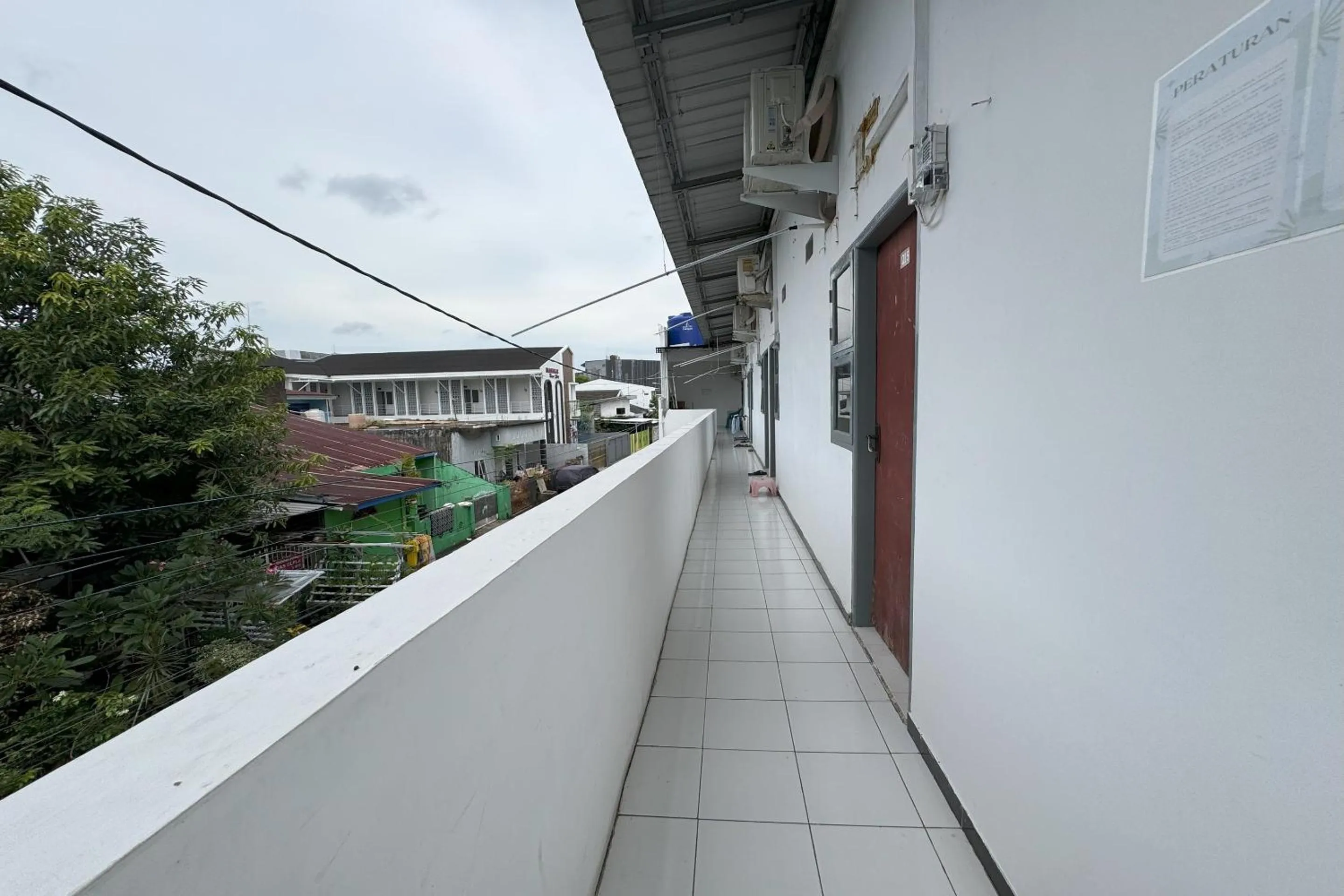 Lobby or reception in Hotel O Kost Reski 2 Near Tugu Perbatasan Takalar - Gowa