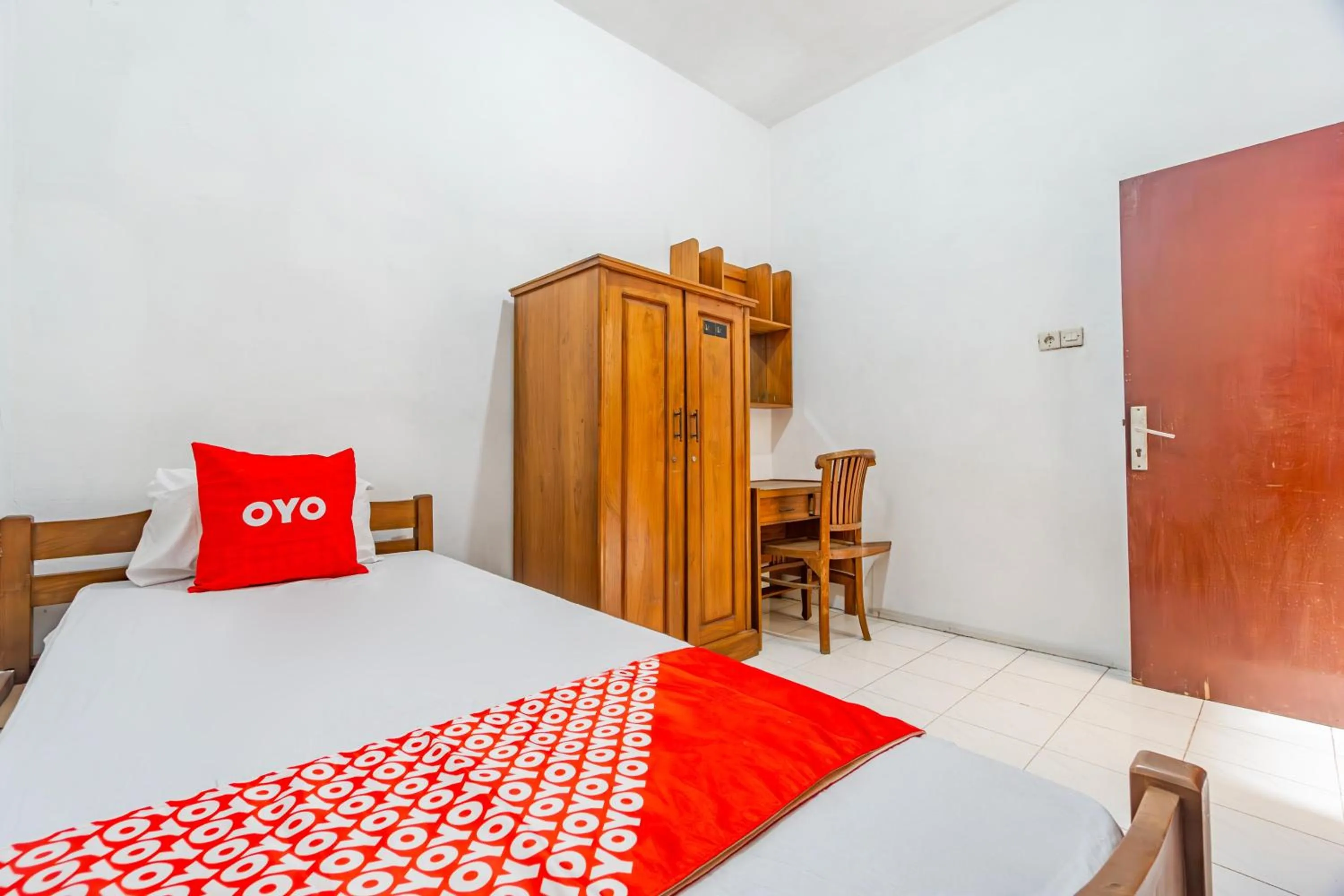 Bedroom, Bed in Hotel O Regina Homestay Syariah