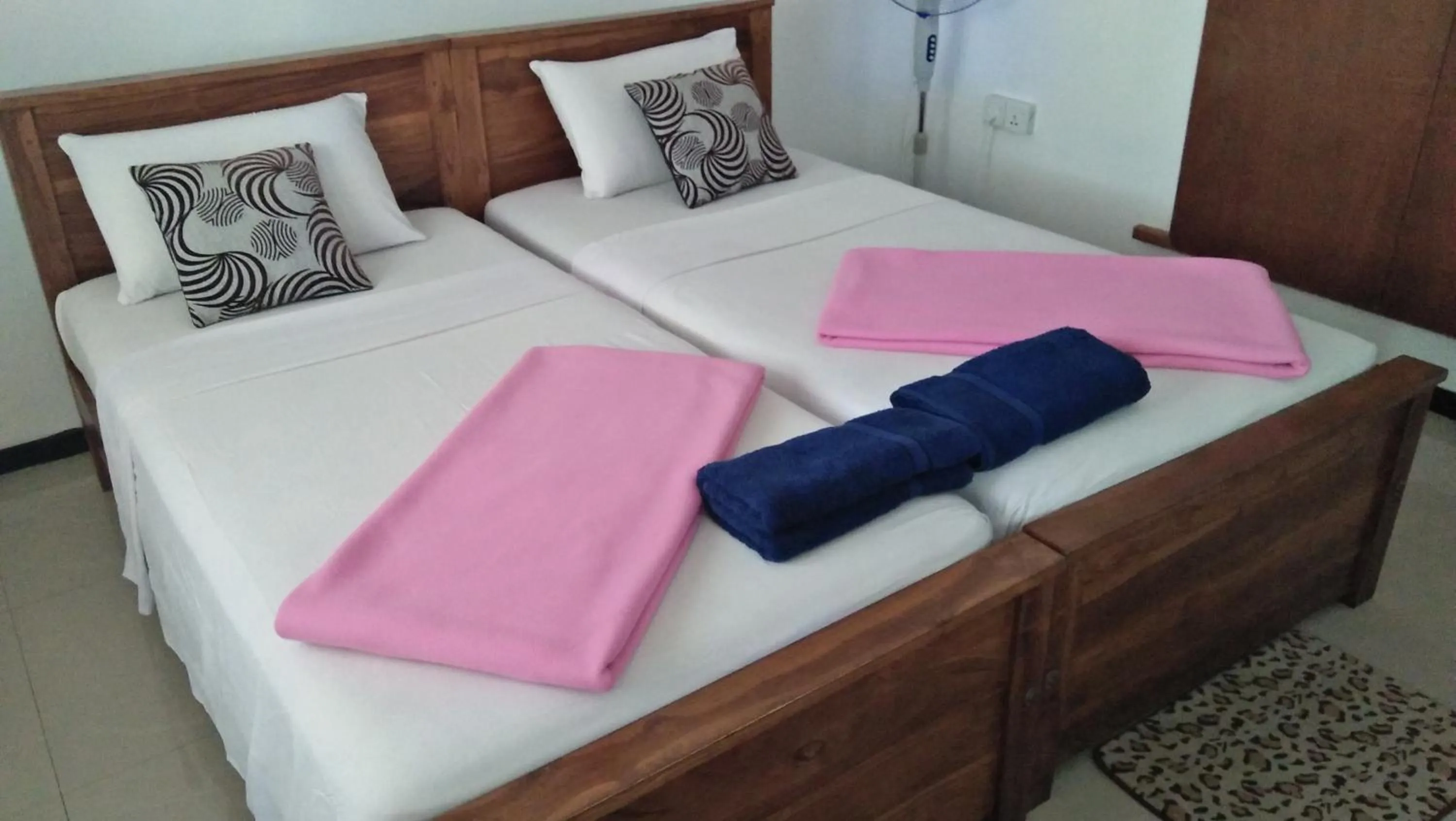 Bed in 59B Rest Inn Ella