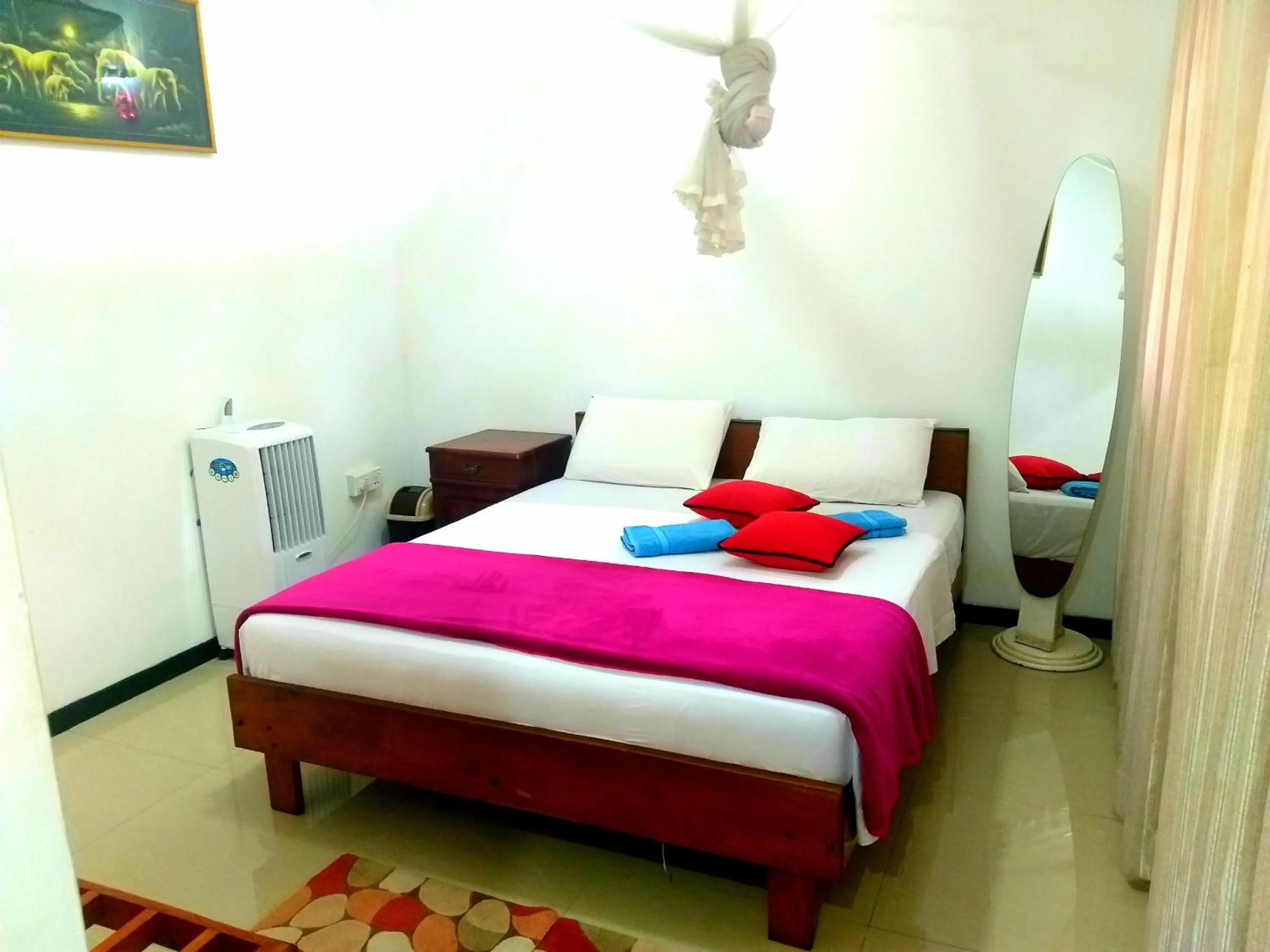 Bed in 59B Rest Inn Ella