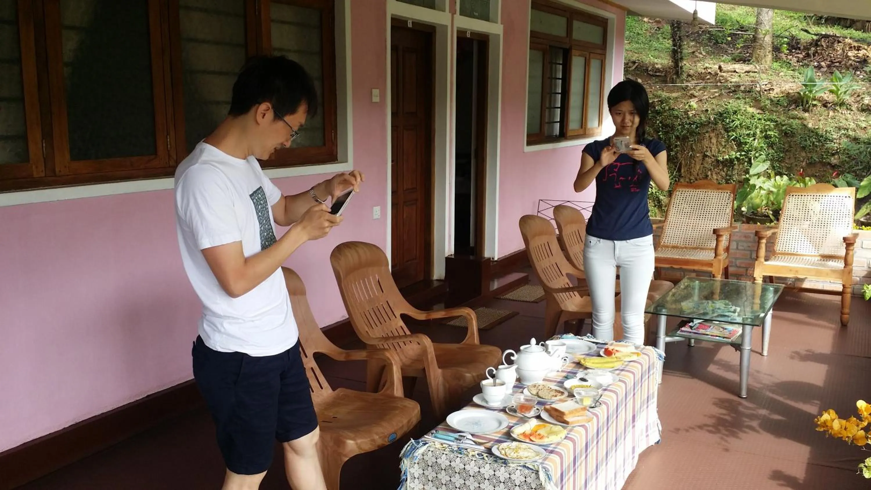 Guests in 59B Rest Inn Ella