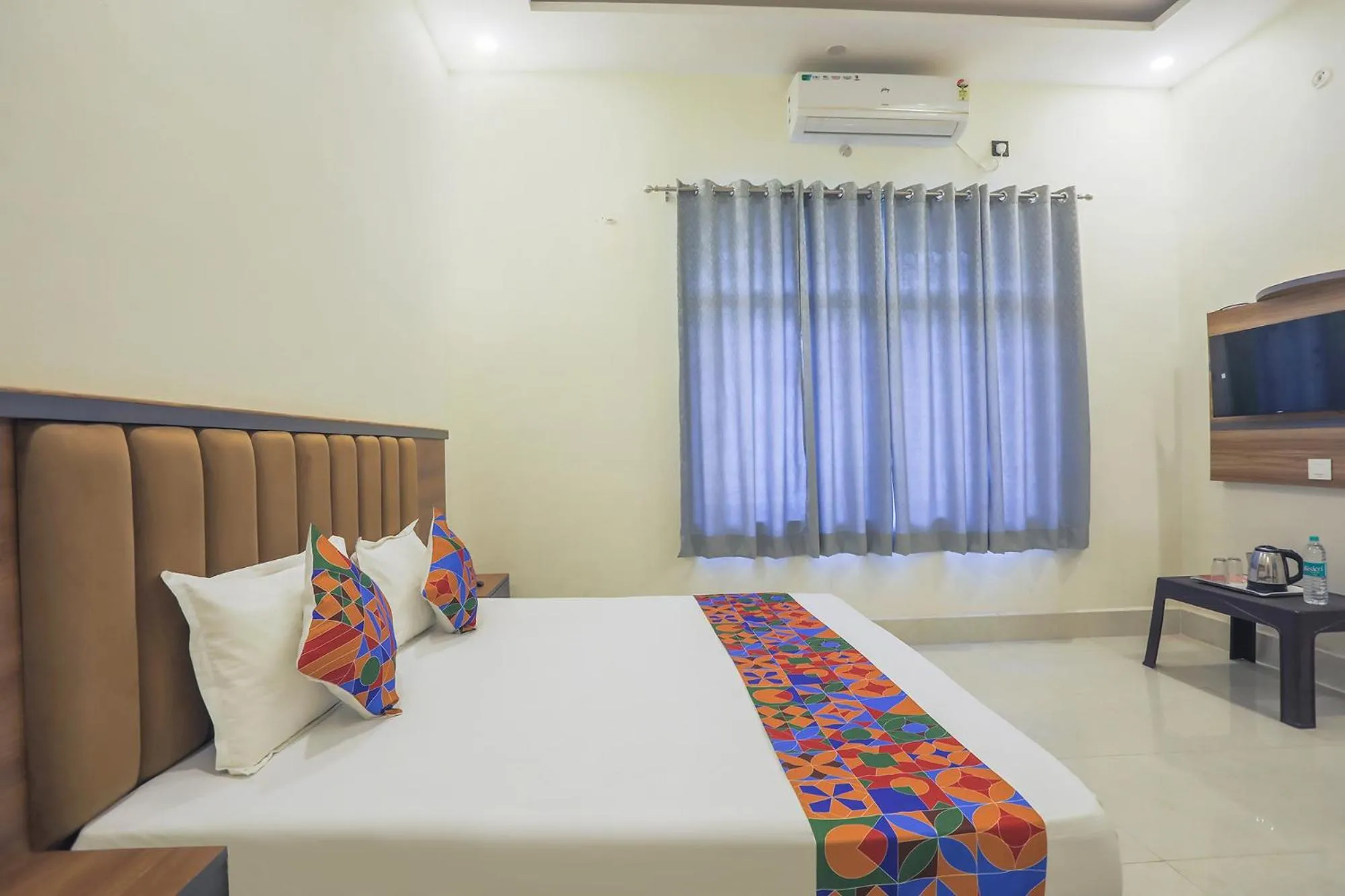 Bed in Via Downtown Residency