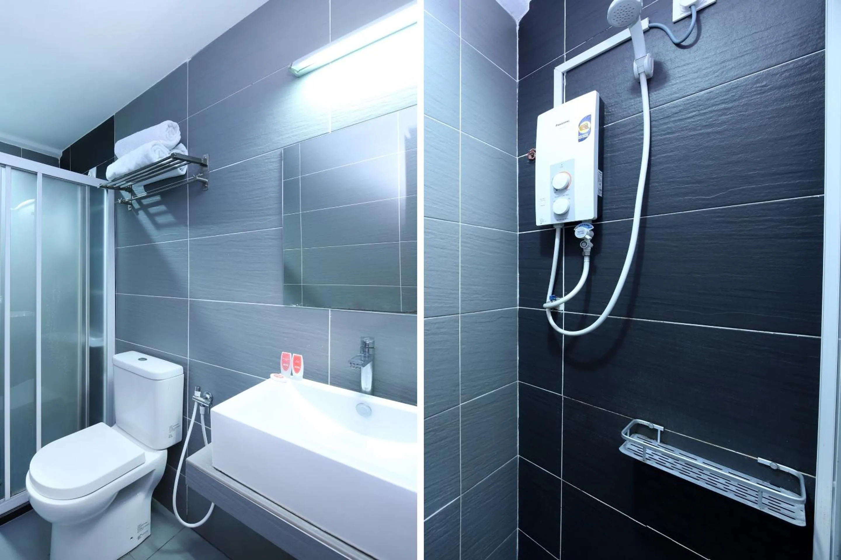 Bathroom in Super OYO 246 Link Inn