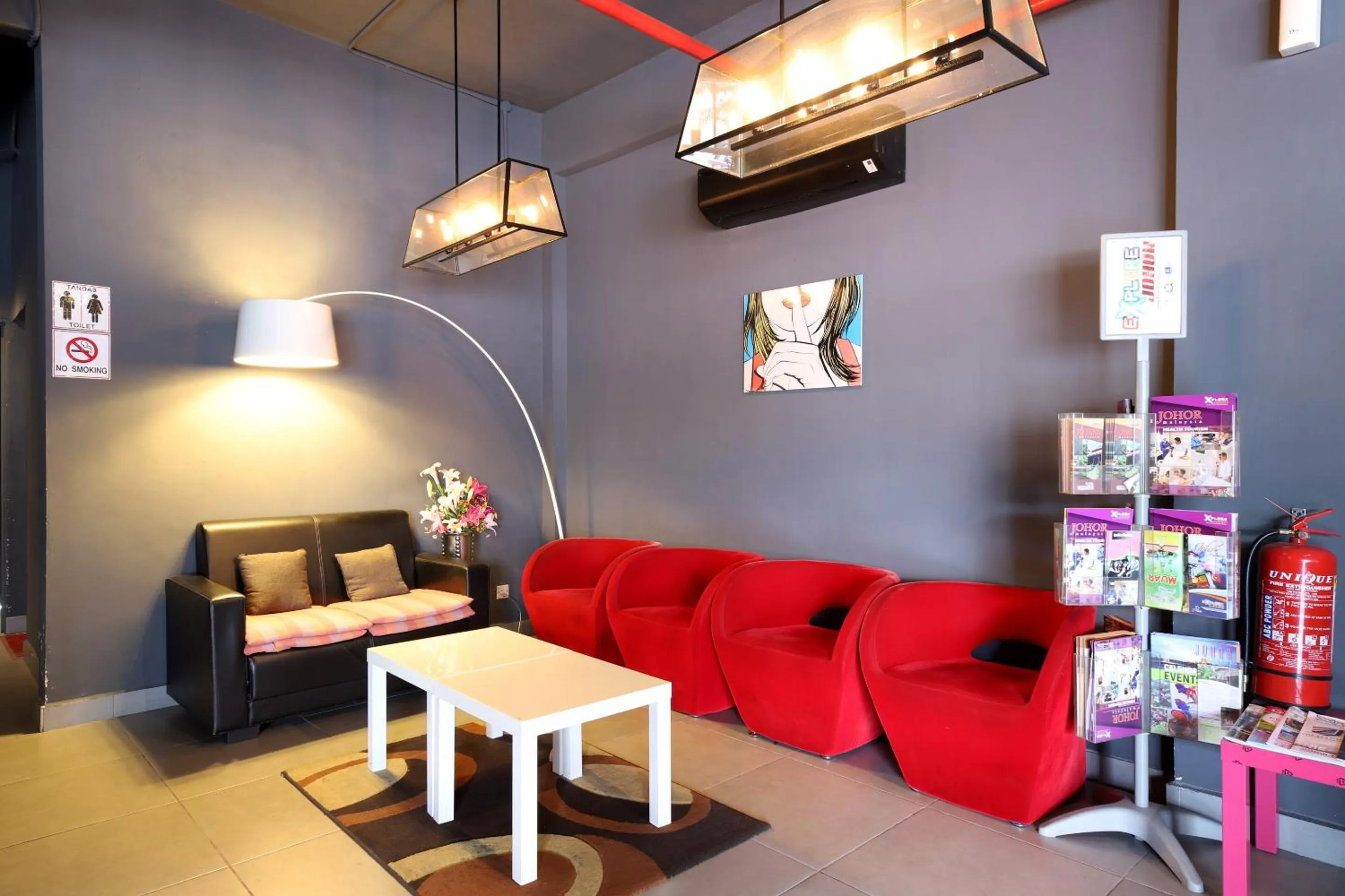 Lobby or reception in Super OYO 246 Link Inn