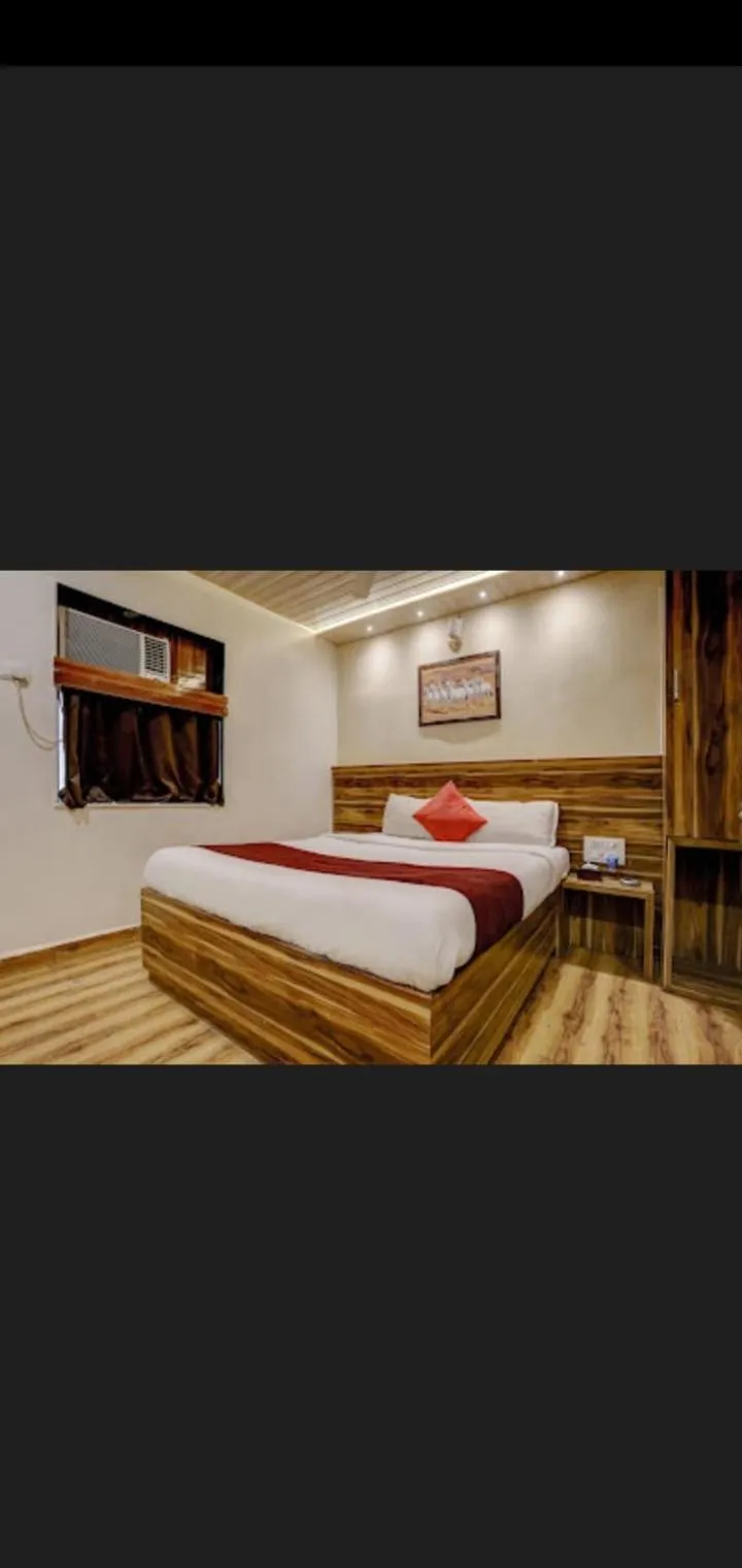 Photo of the whole room, Bed in Hotel Green Park