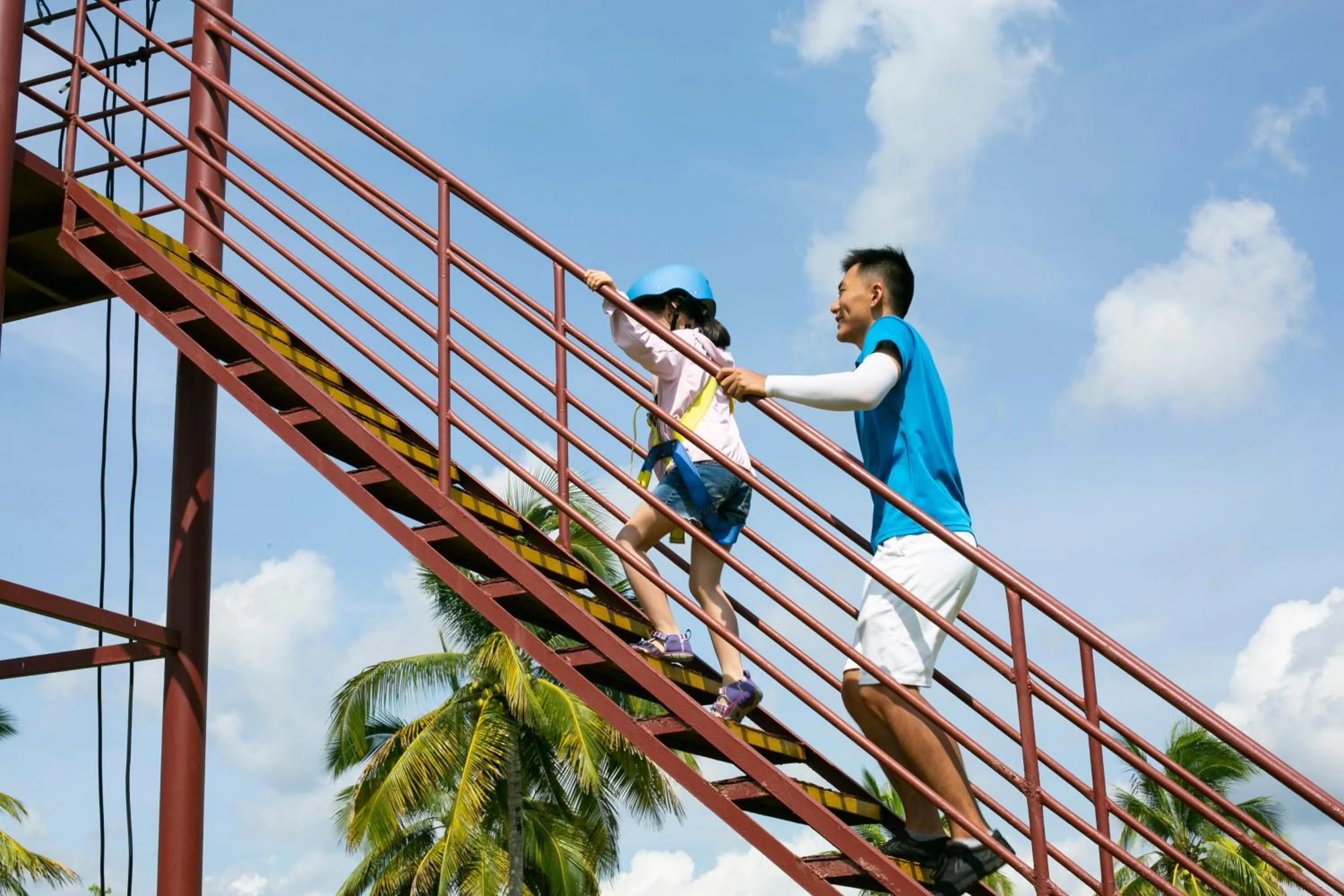 children in Shangri-La Sanya