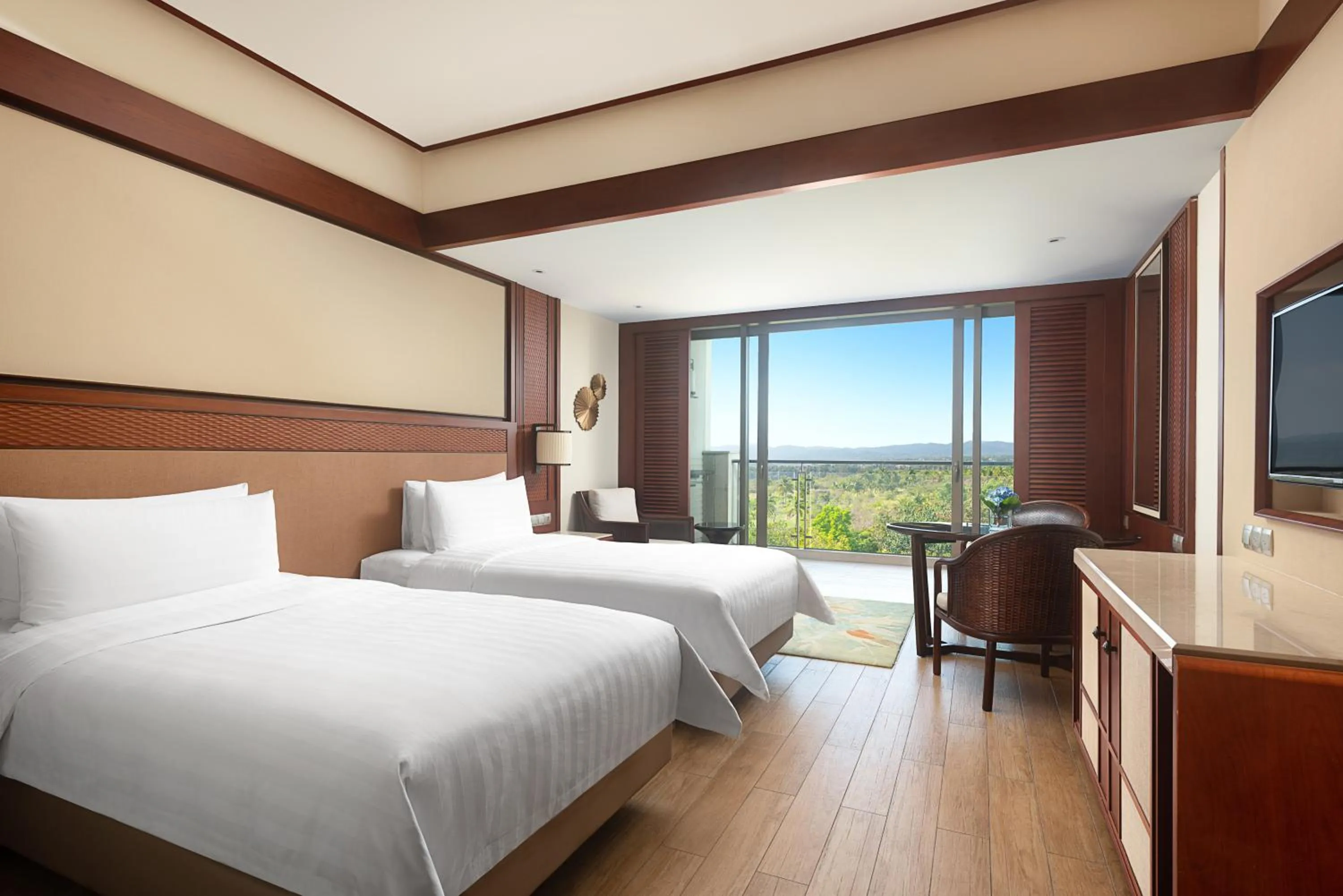 Photo of the whole room, Bed in Shangri-La Sanya