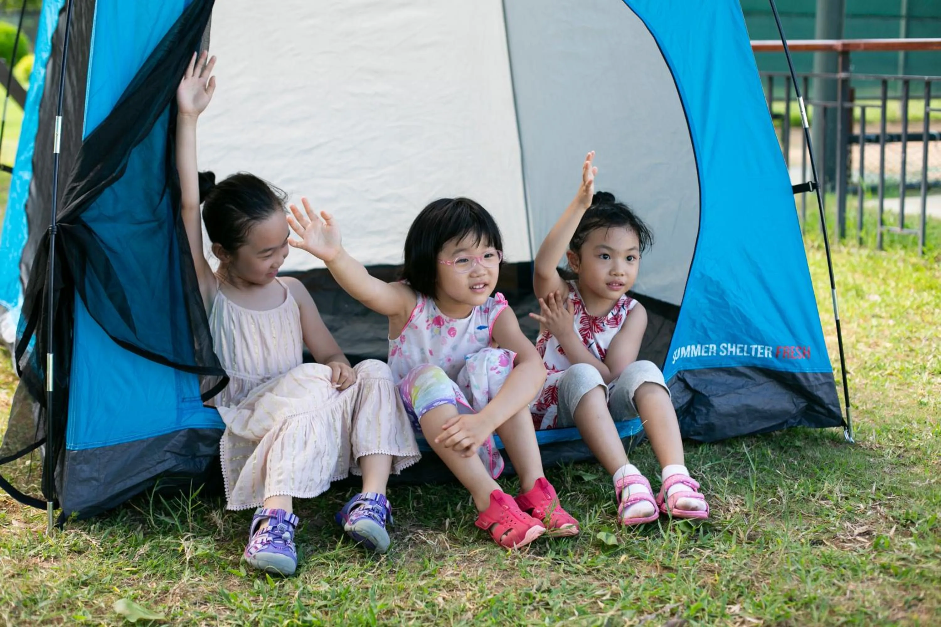 children in Shangri-La Sanya