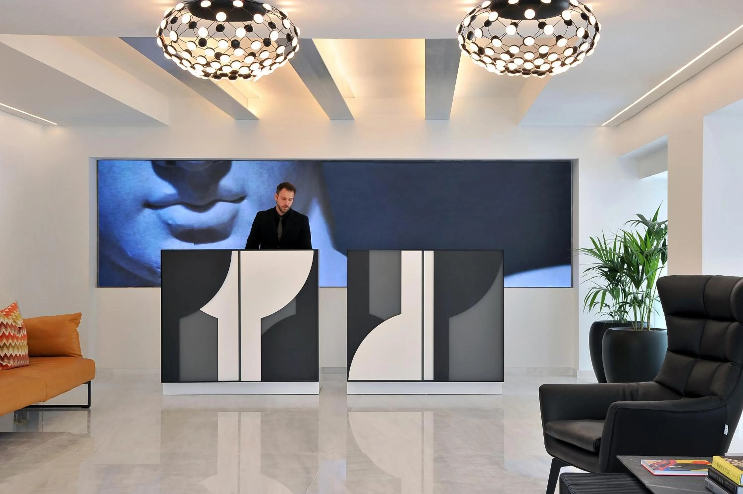 Lobby or reception in The Athenaeum Luxury Hotel