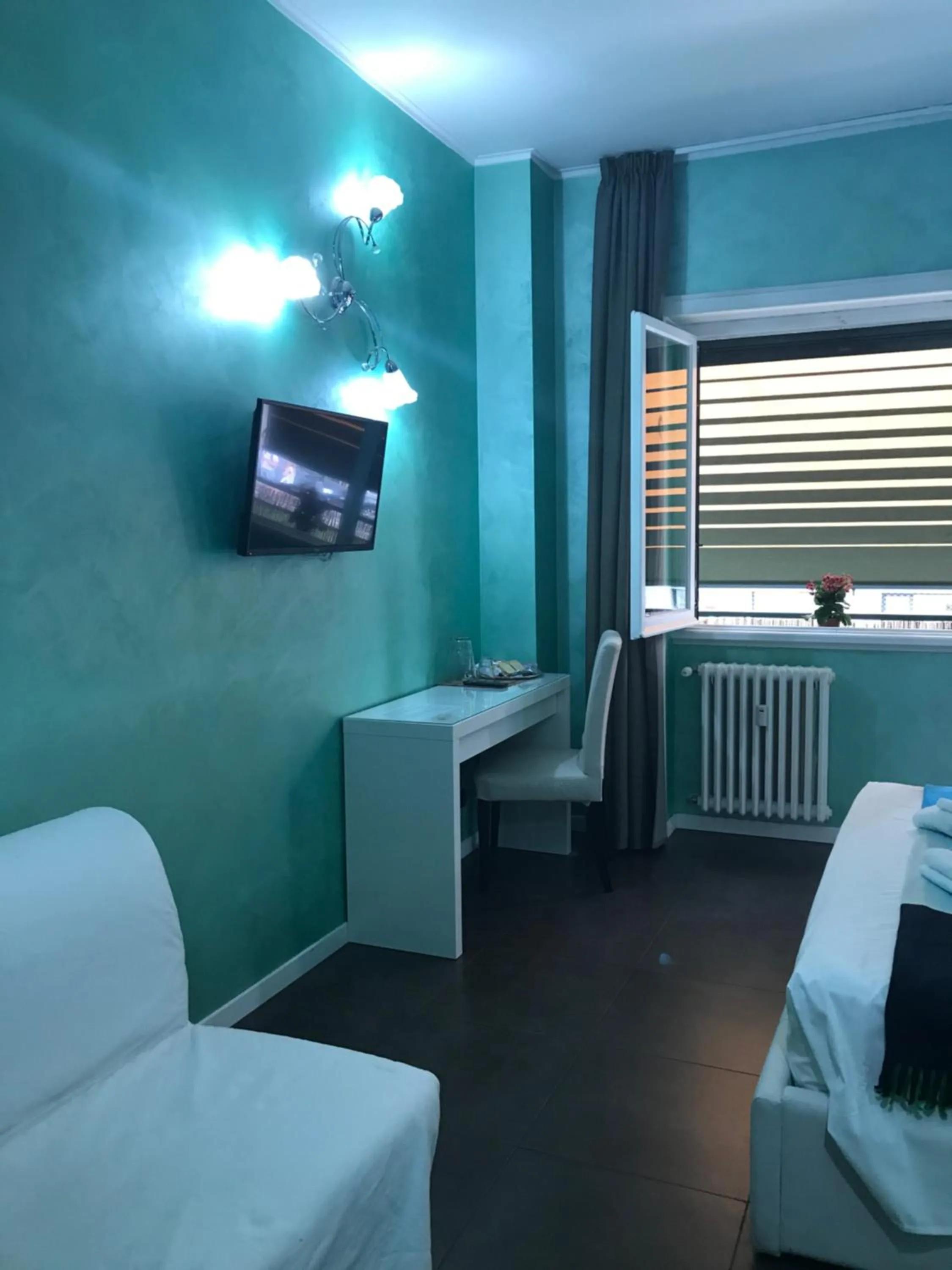 Decorative detail, Bed in B&B Roma