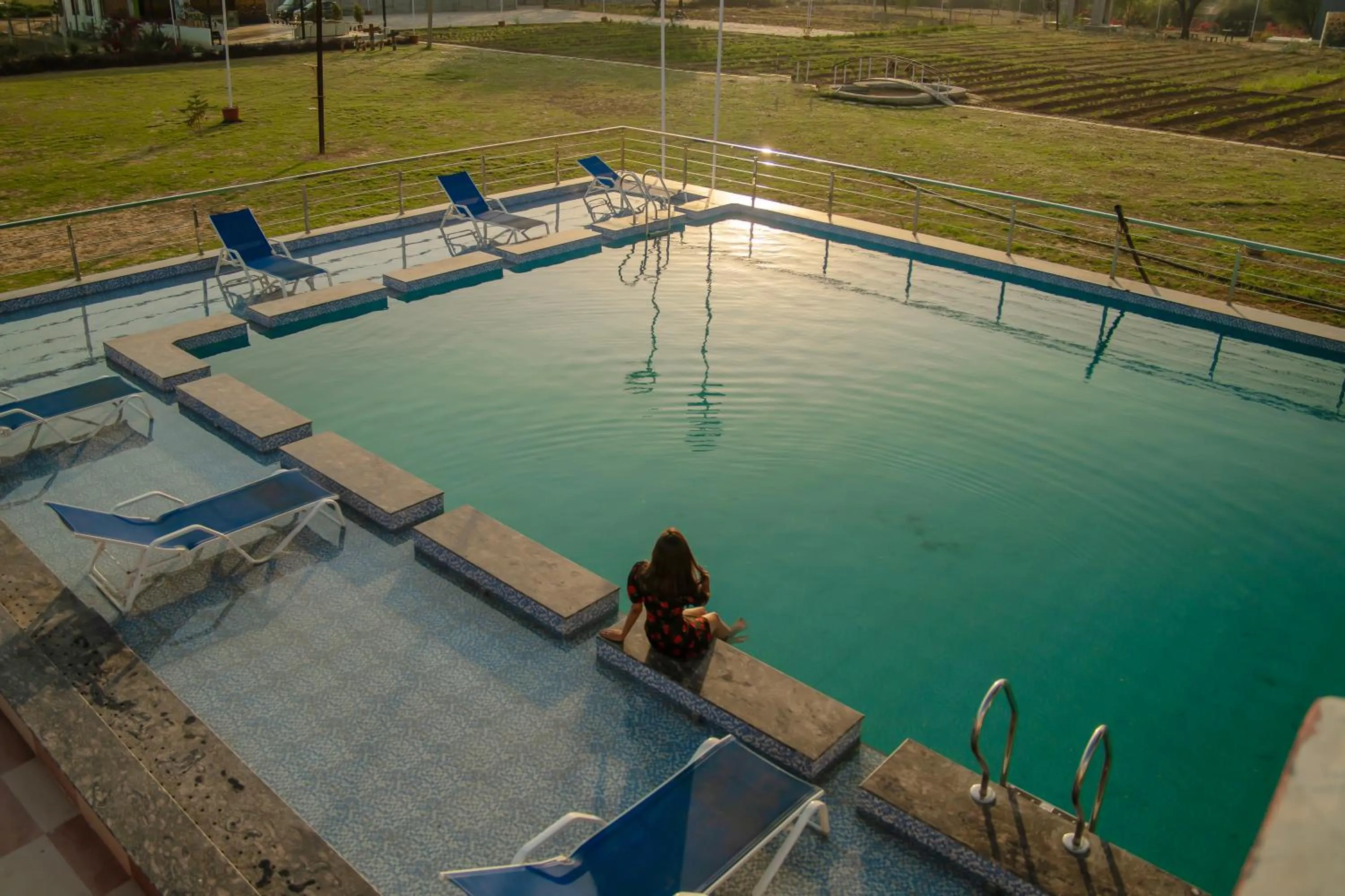 Pool view in Sunflower Saga