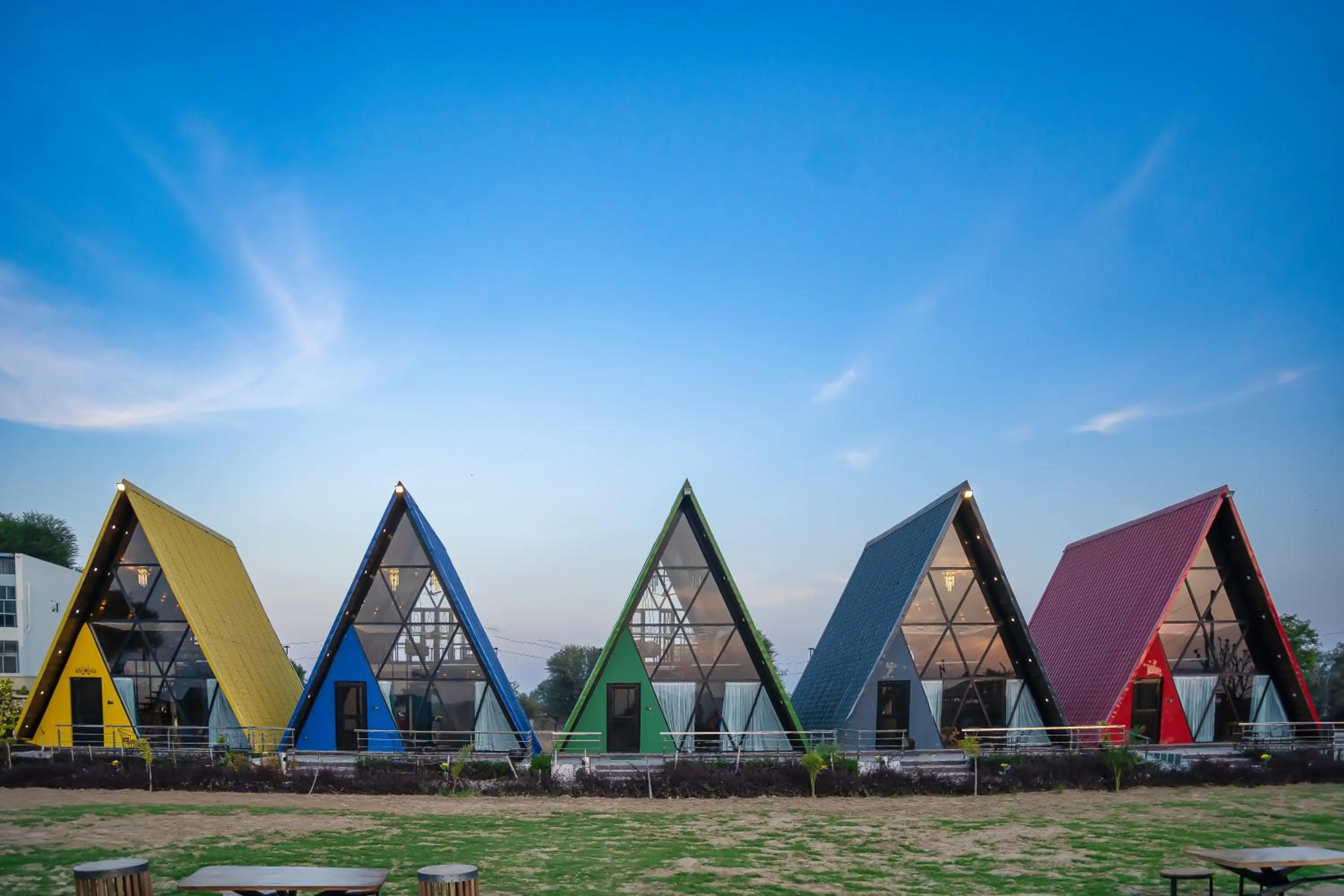 Facade/entrance in Sunflower Saga