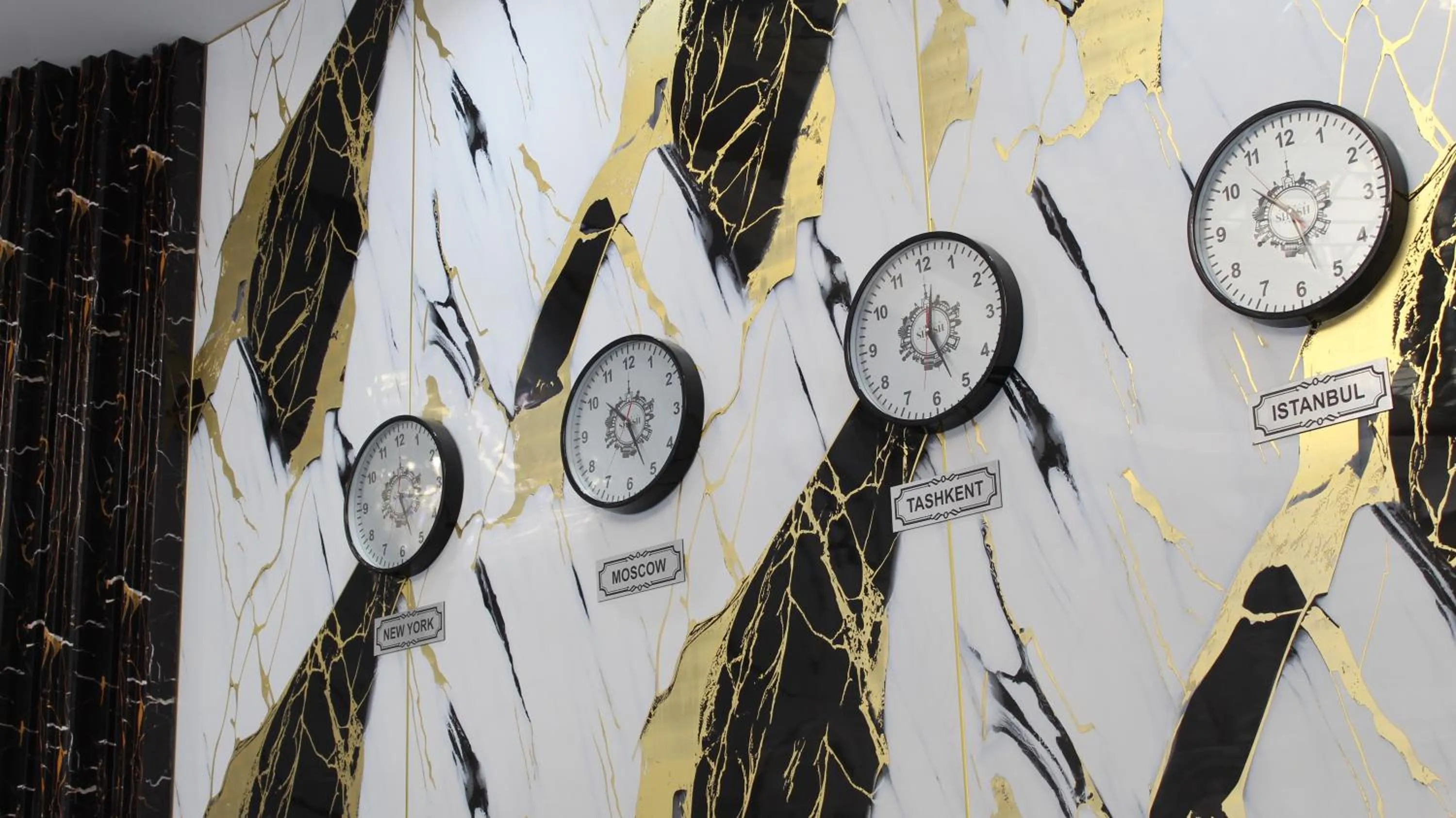 Lobby or reception in Grand Shosh Hotel