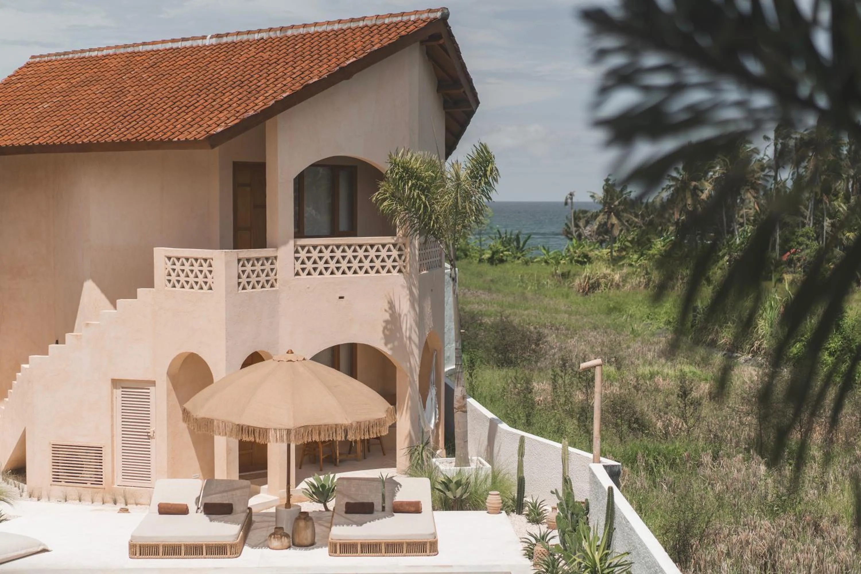 Property building in Dune Seseh