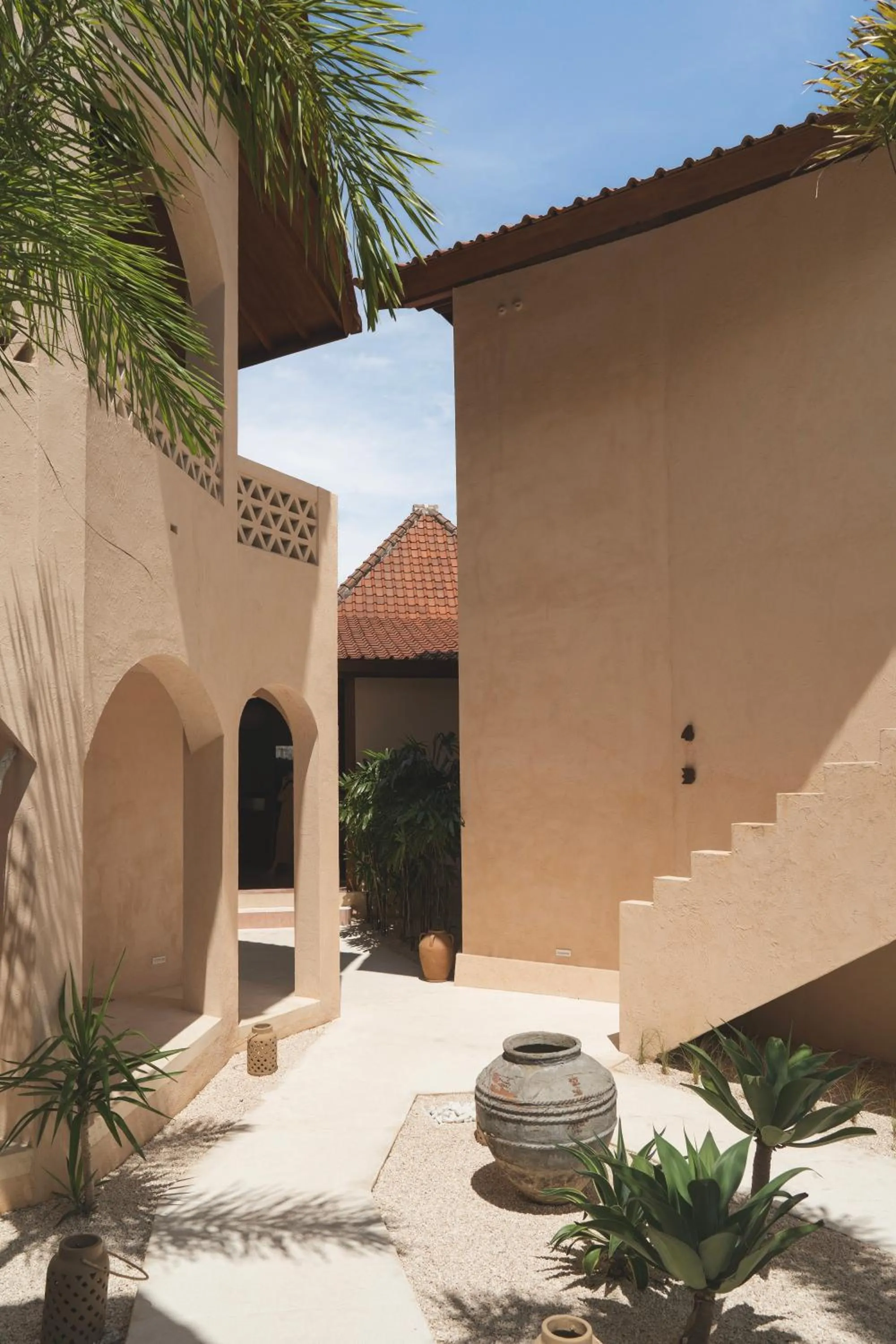 Property building in Dune Seseh