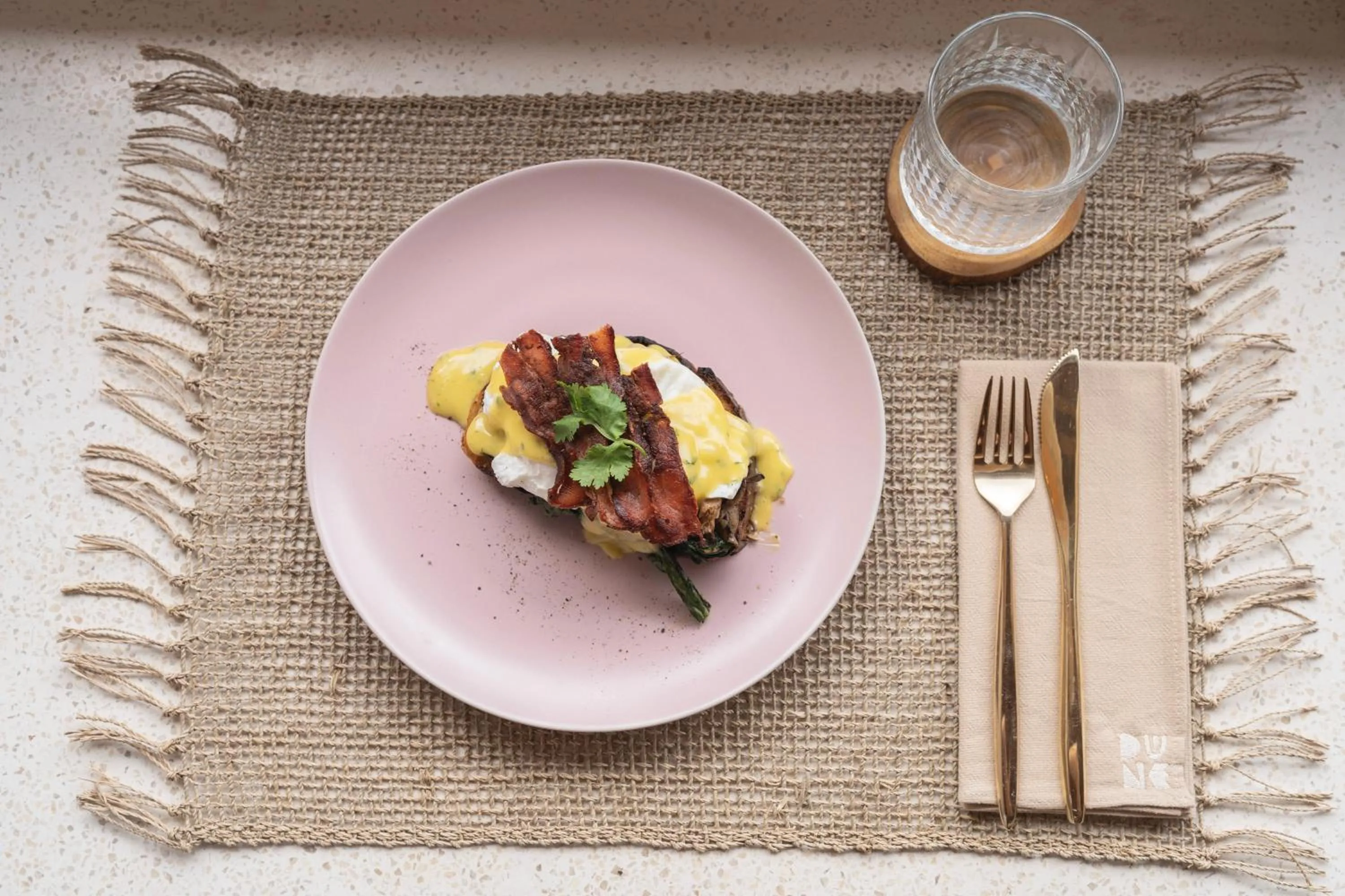 Restaurant/places to eat in Dune Seseh