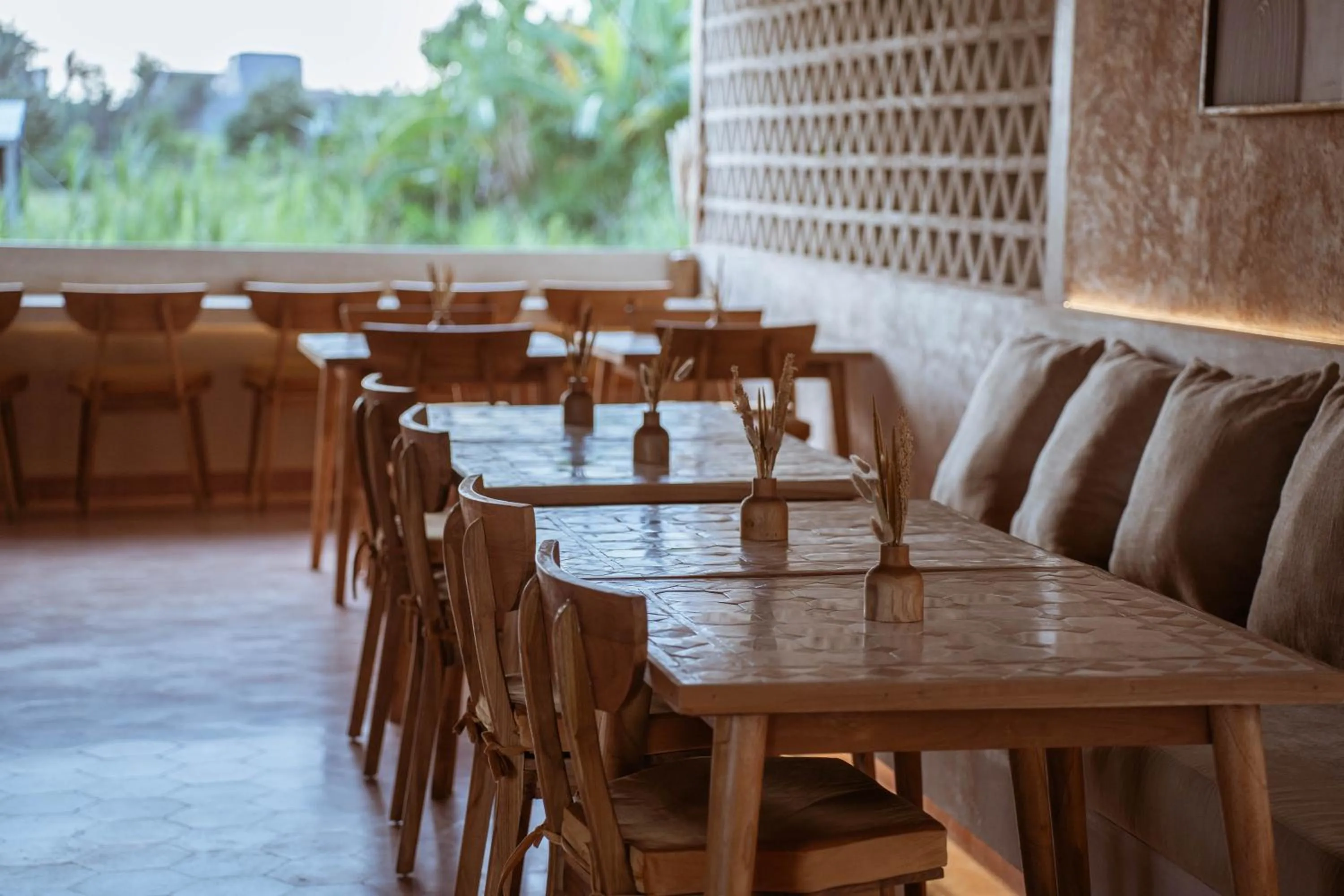 Restaurant/places to eat in Dune Seseh