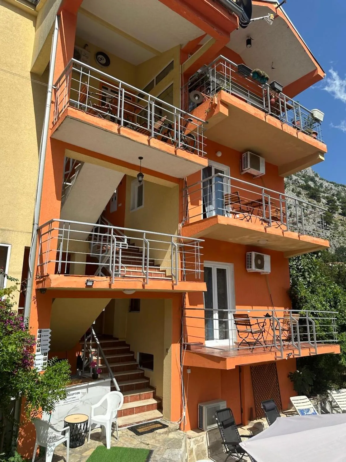 Themis Apartment