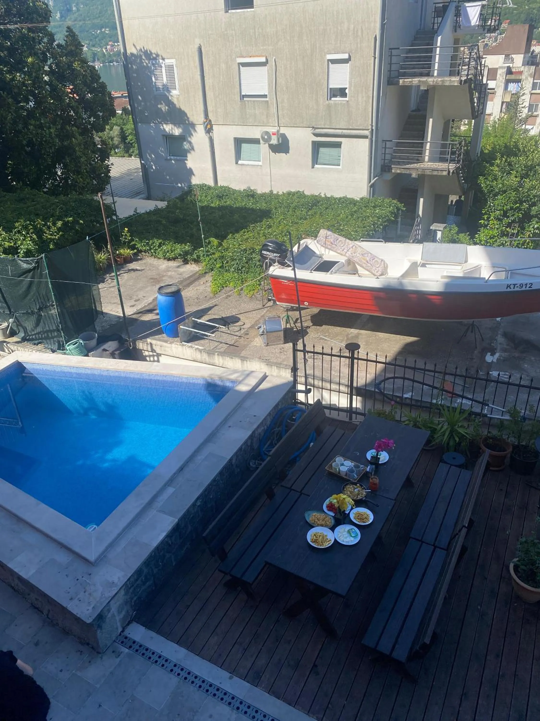 Themis Apartment
