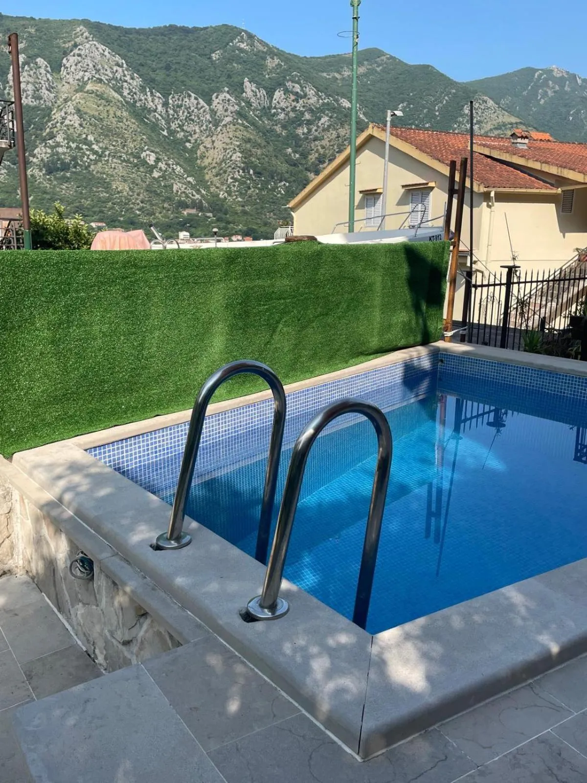 Themis Apartment