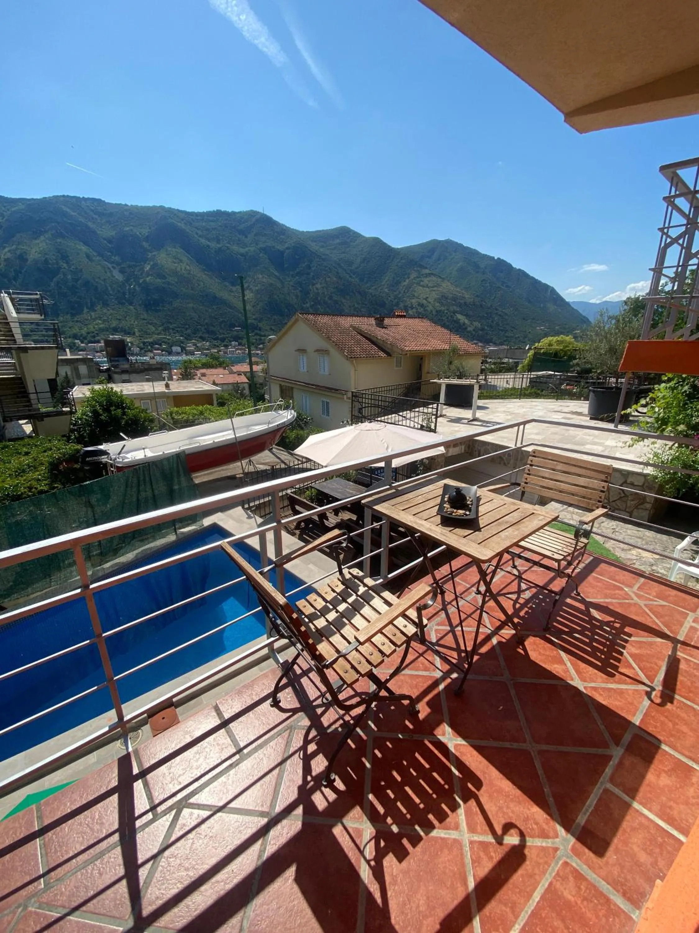 Themis Apartment