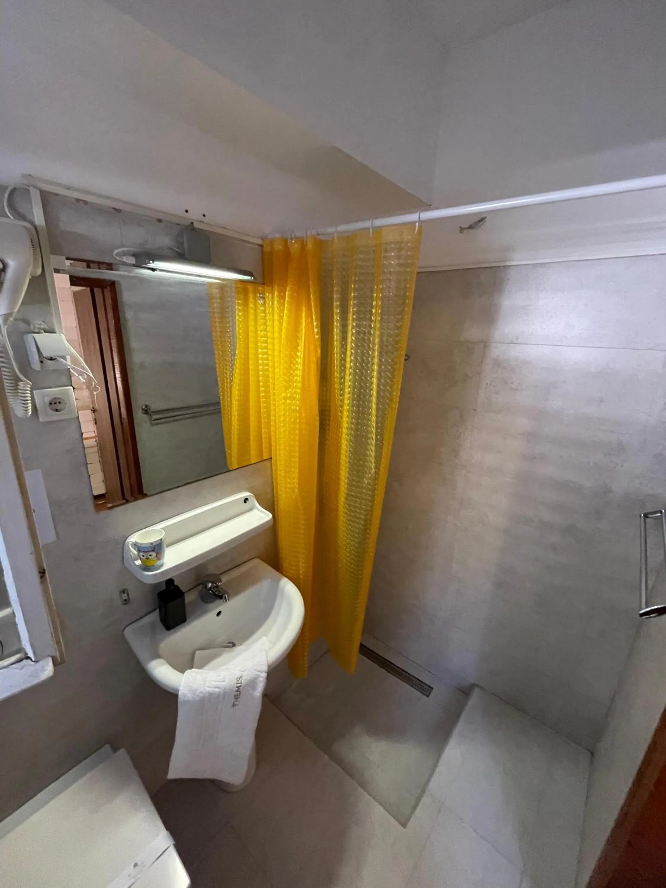 Themis Apartment