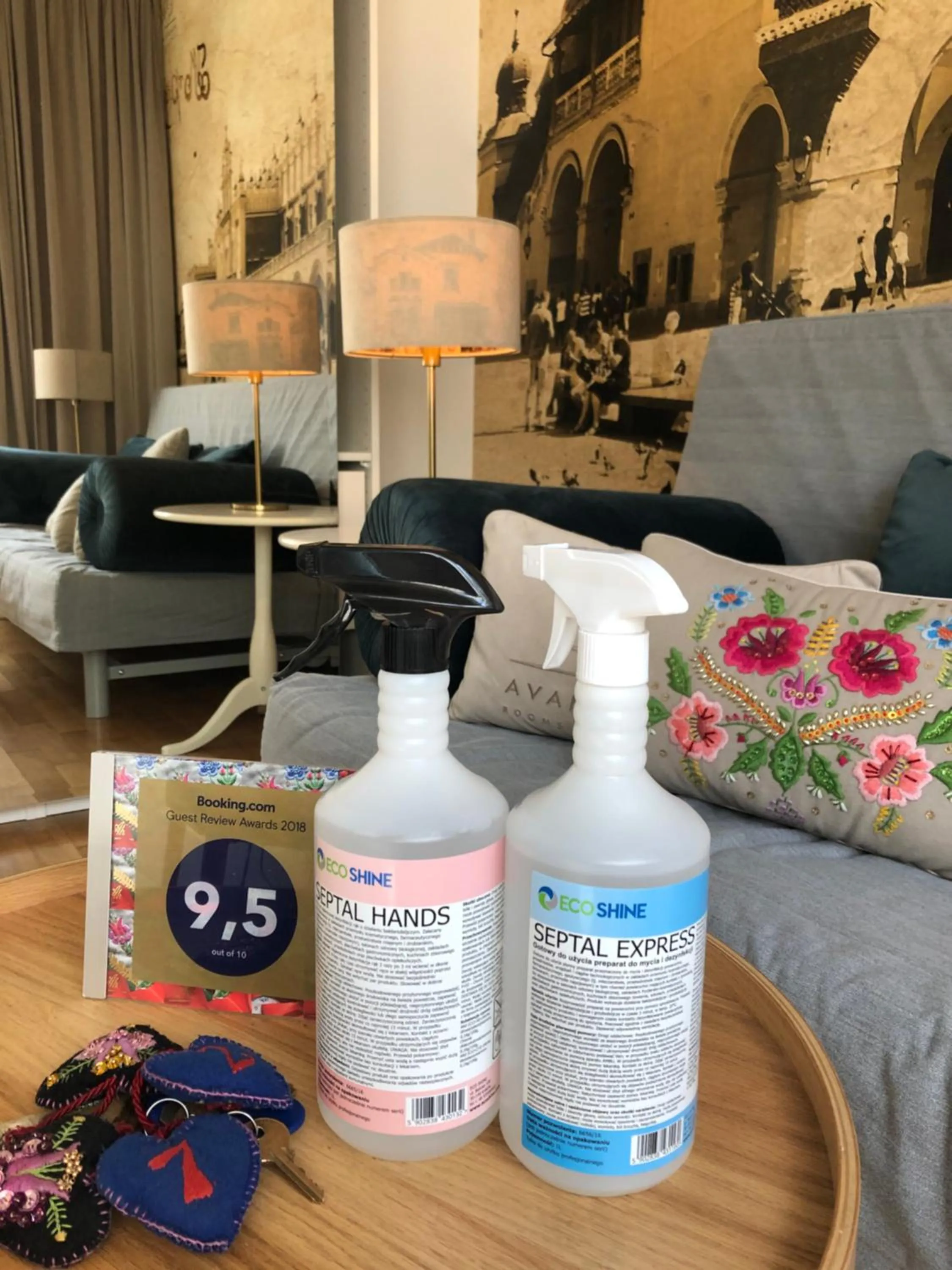 Logo/Certificate/Sign in AVANTI Home