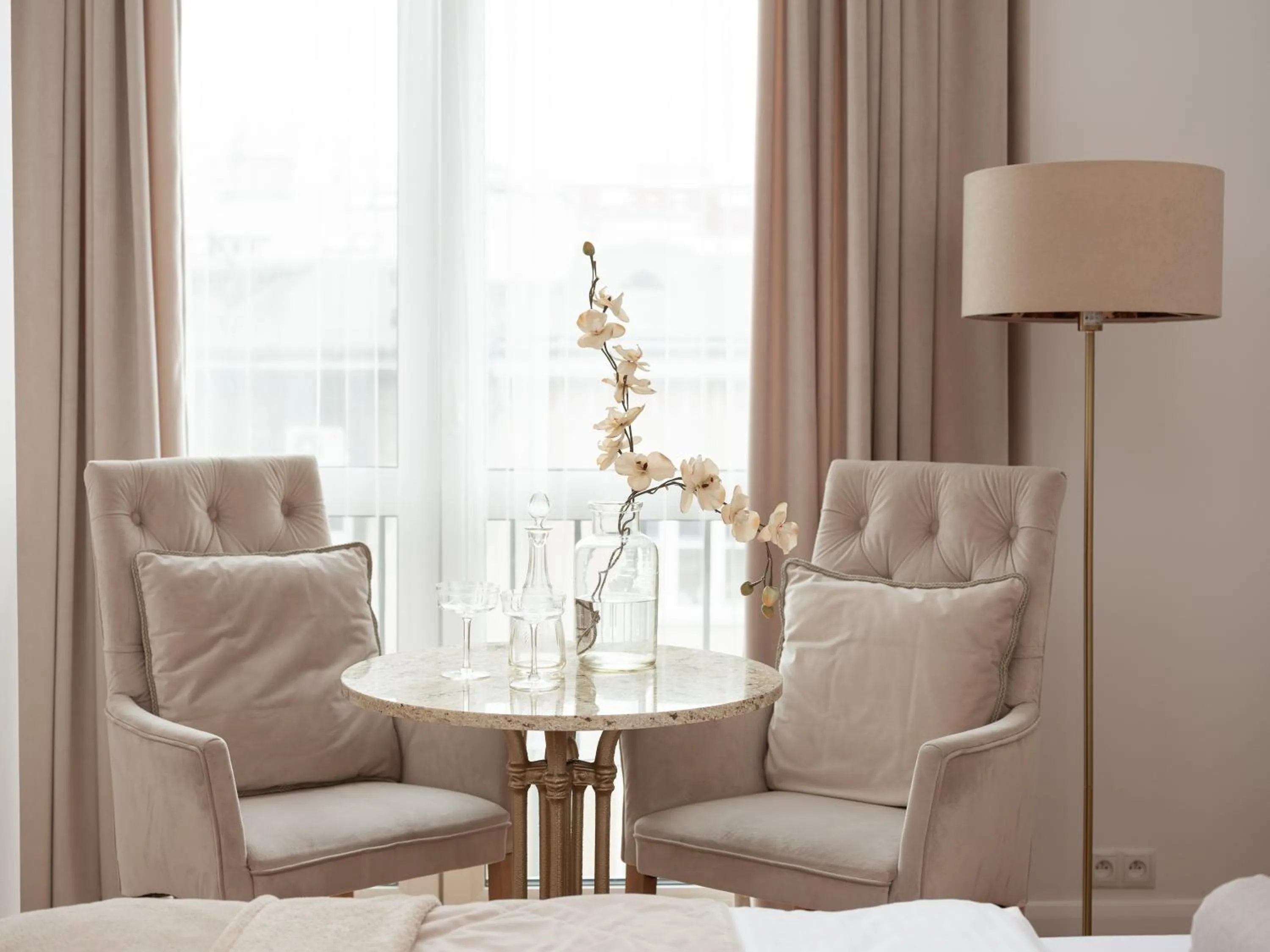 Photo of the whole room in AVANTI Home