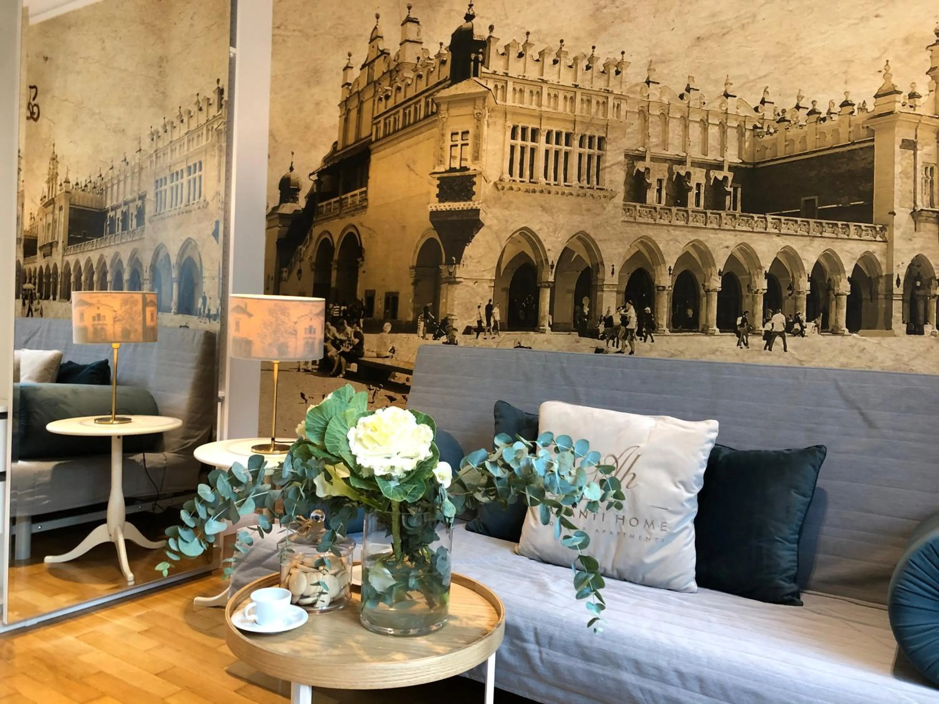 Photo of the whole room in AVANTI Home