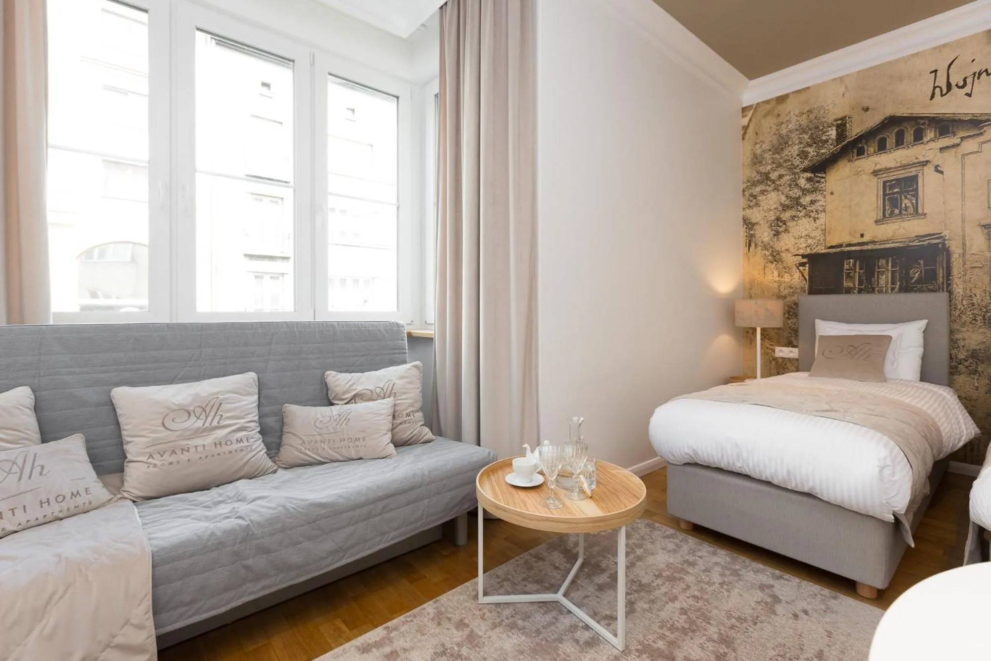 Photo of the whole room, Bed in AVANTI Home