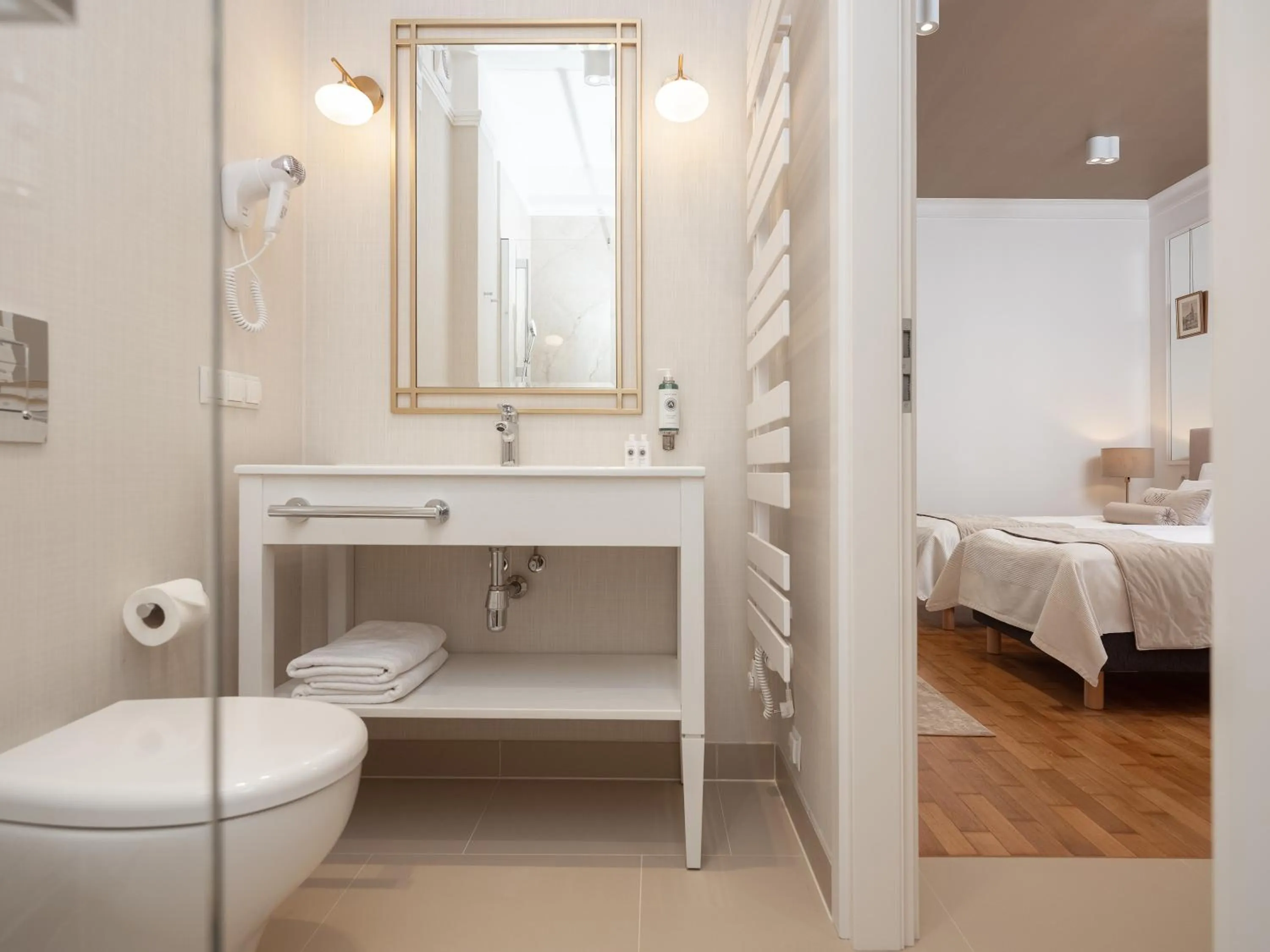 Bathroom, Bed in AVANTI Home