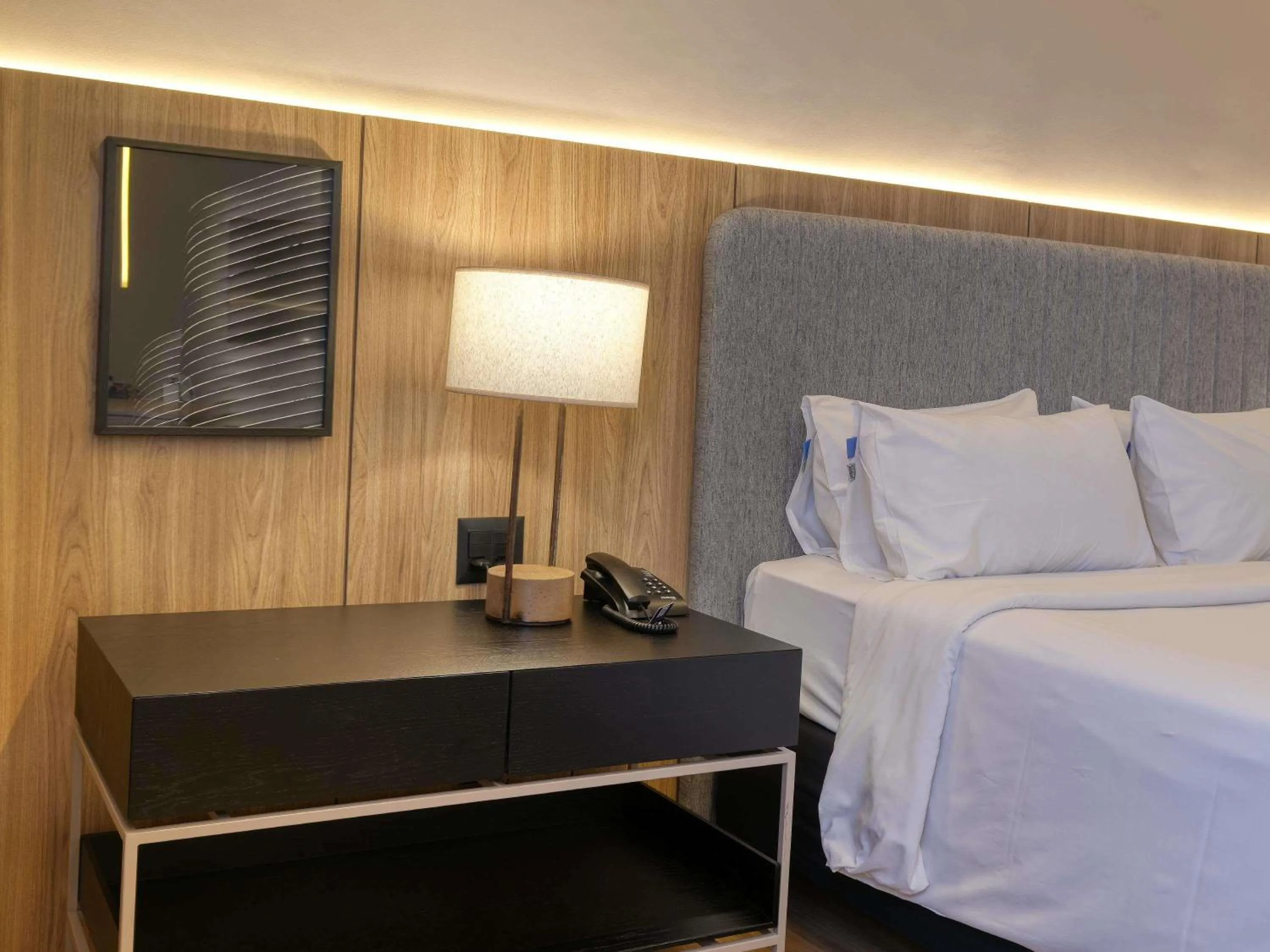 Bedroom, Bed in Mercure Belo Horizonte Vila da Serra