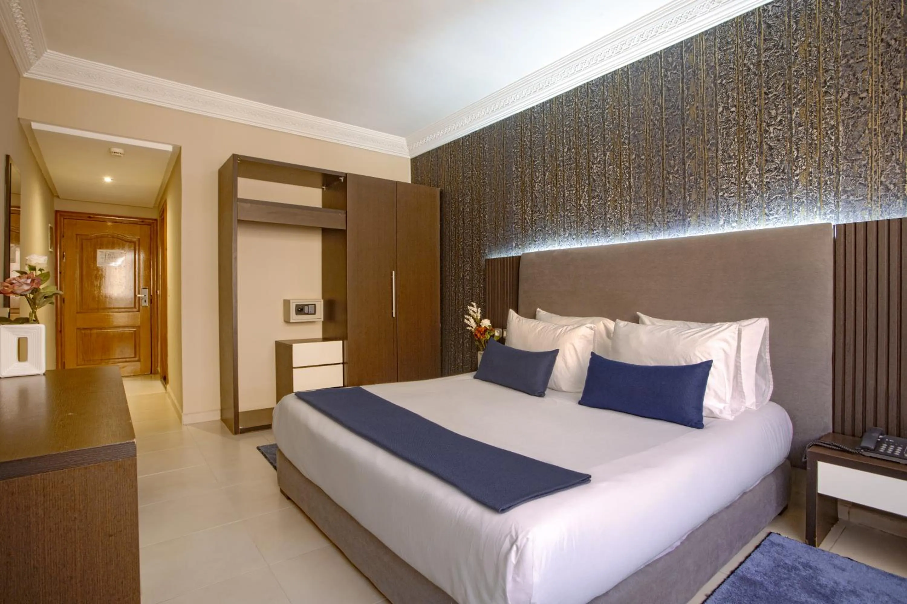 Bed in Yaad City Hotel