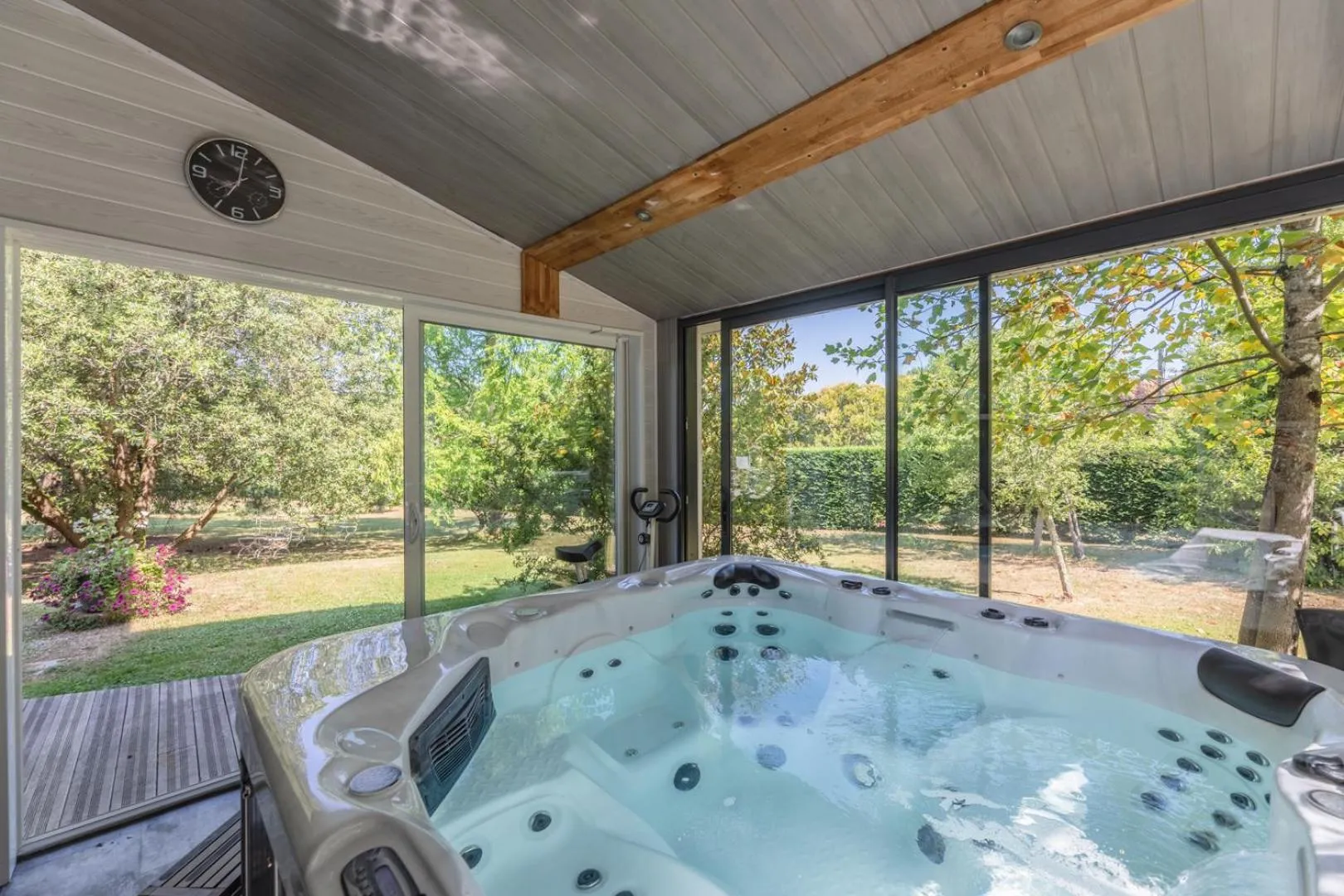 Spa and wellness centre/facilities in B&B La Closerie 33